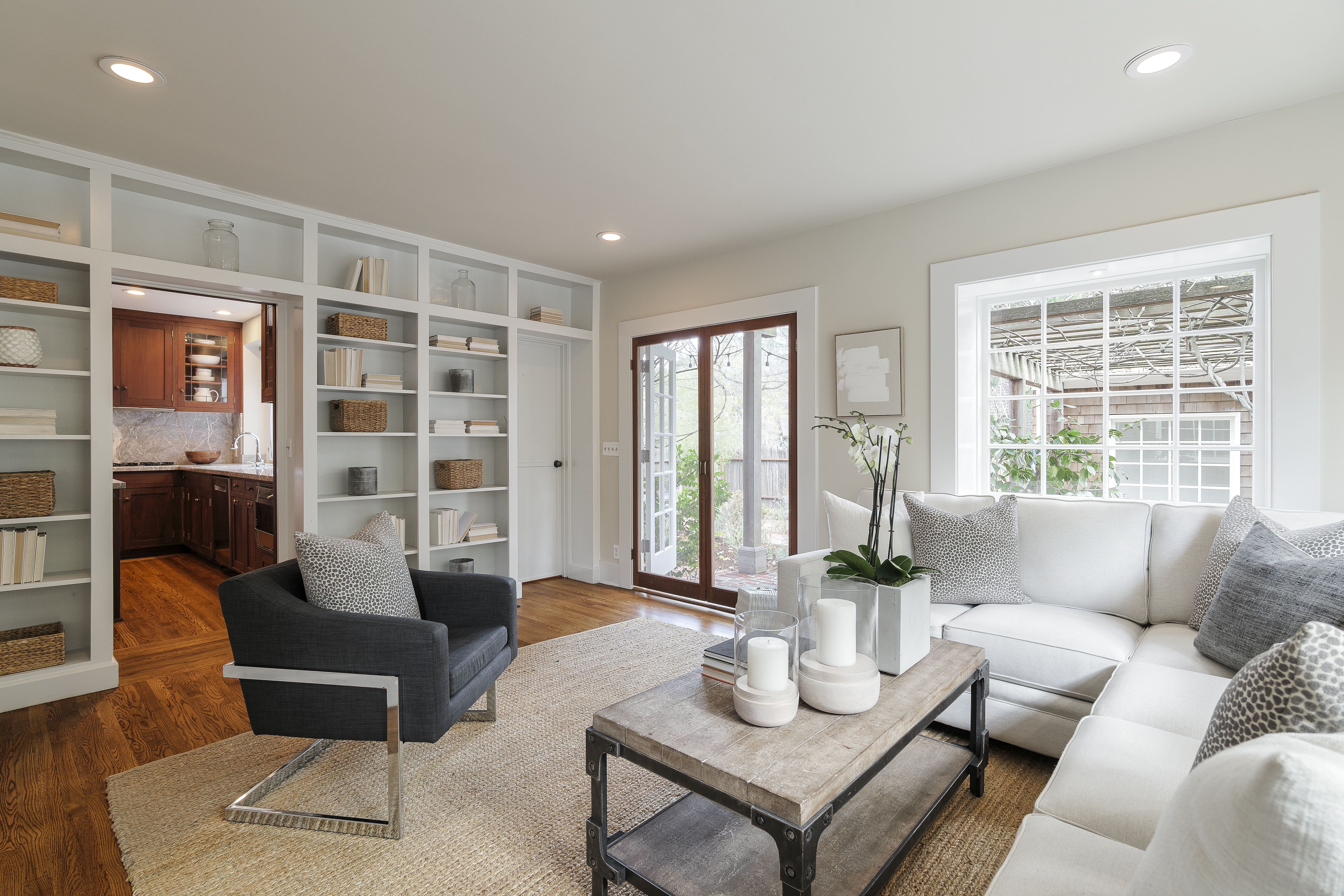 1103 Ramona Street 