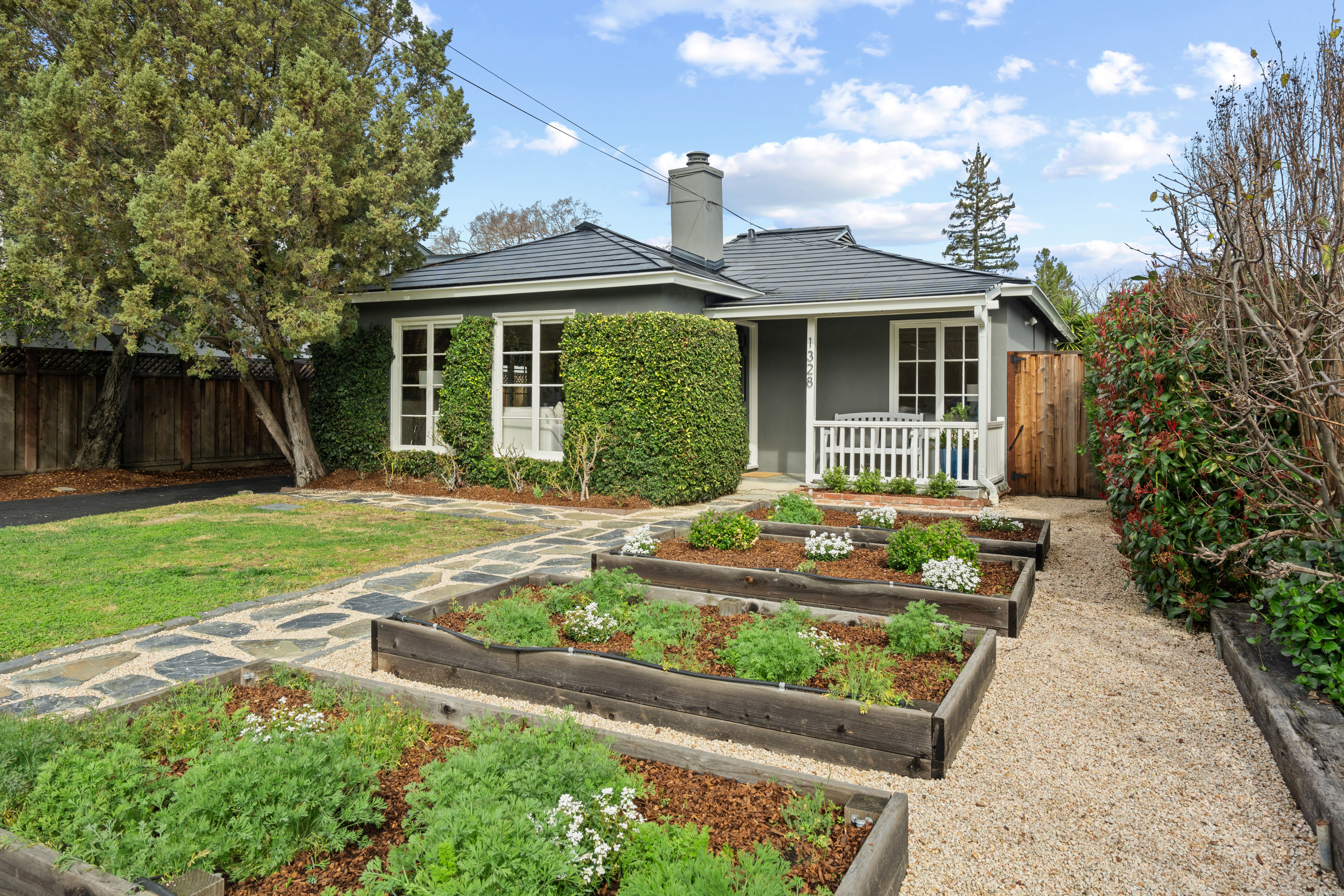 1328 Orange Avenue 