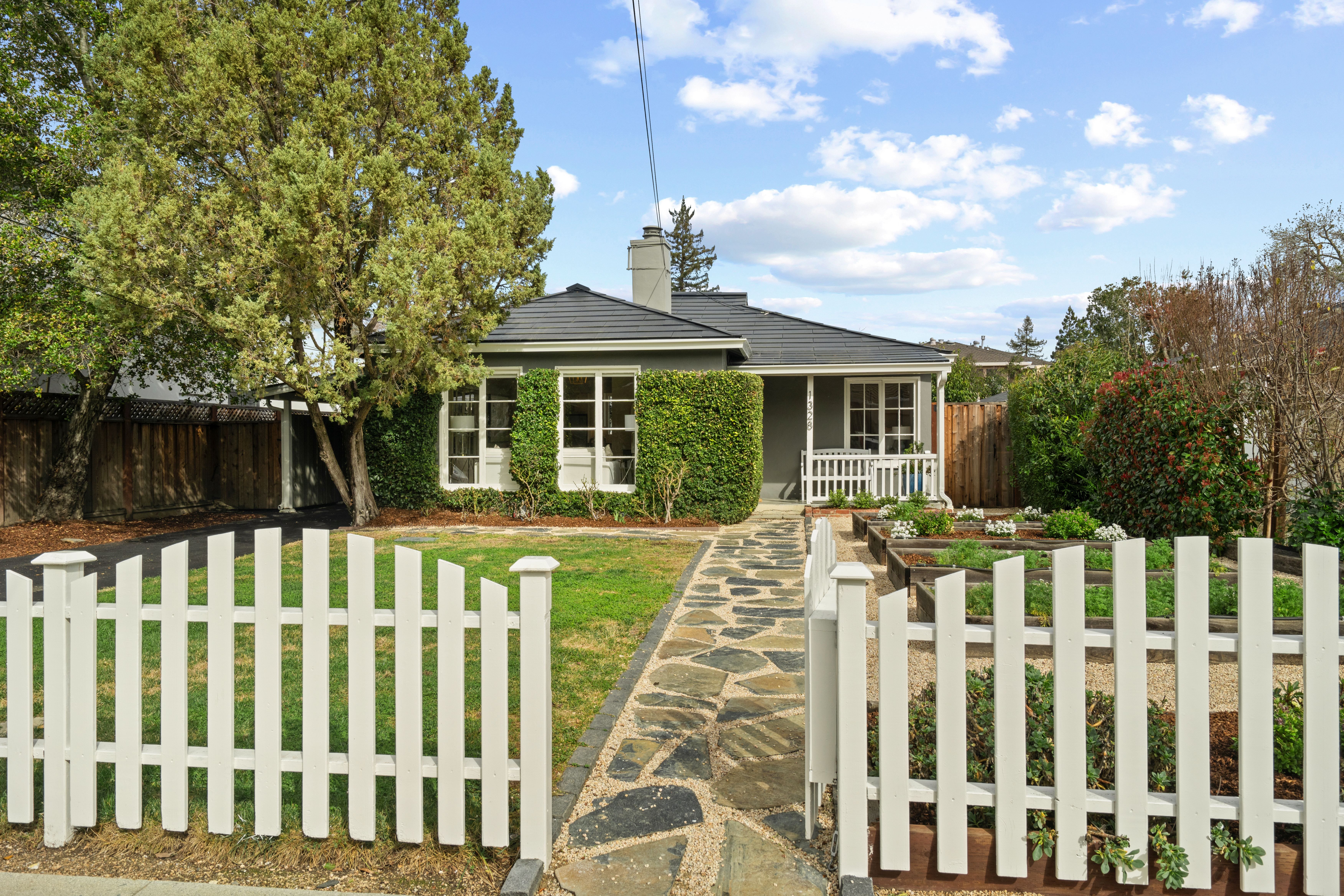 1328 Orange Avenue 