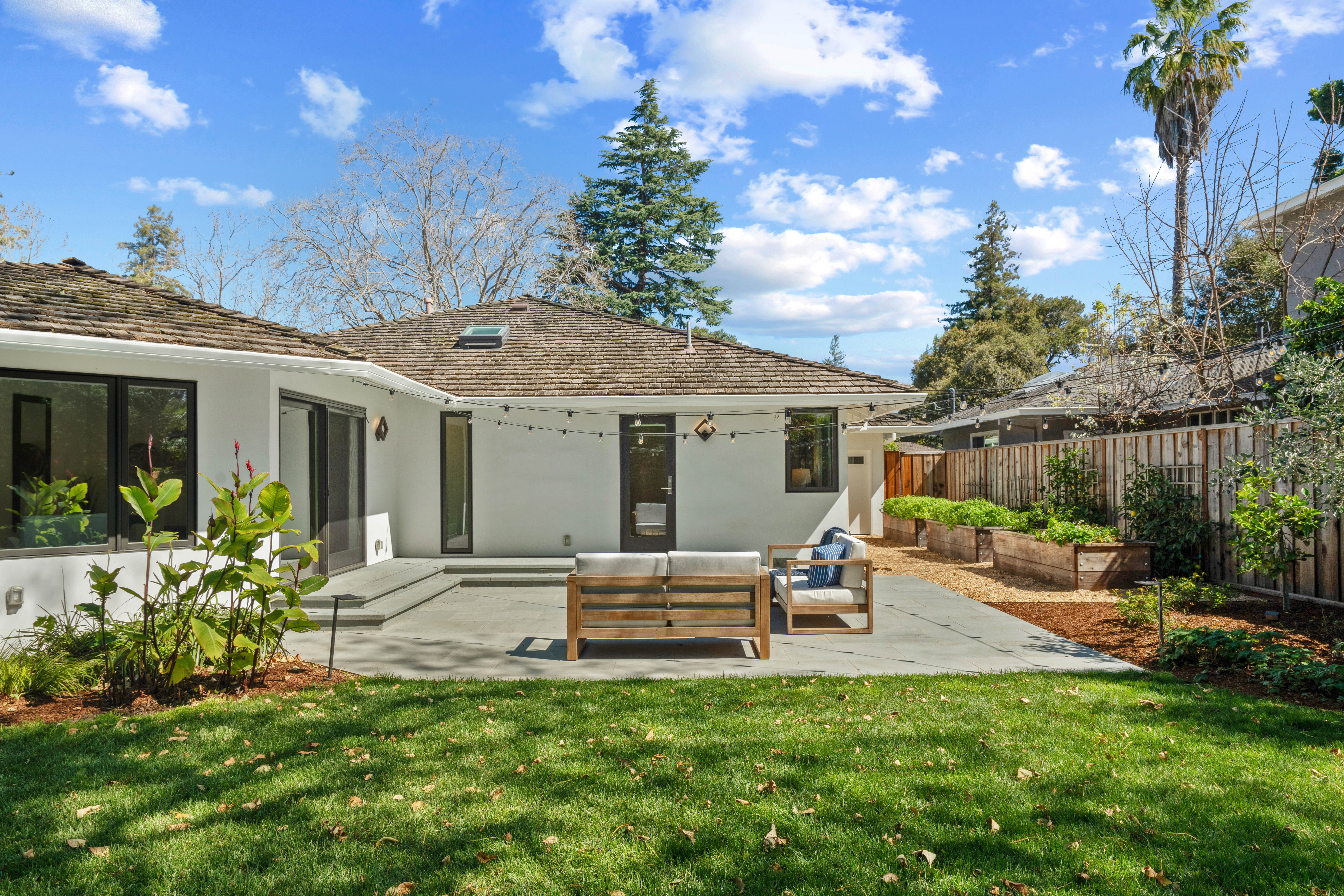 213 Blackburn Avenue 