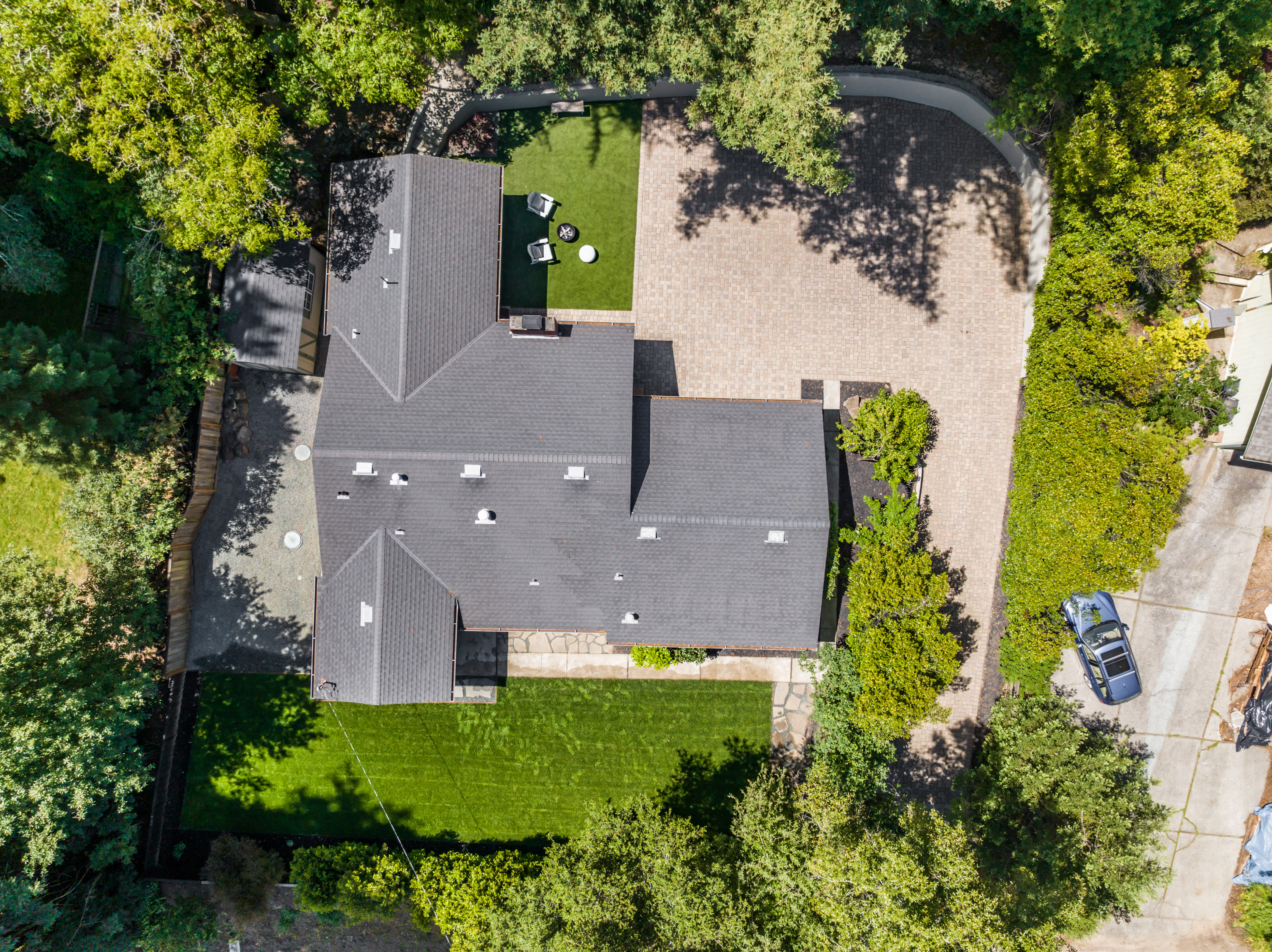 975 Portola Road 