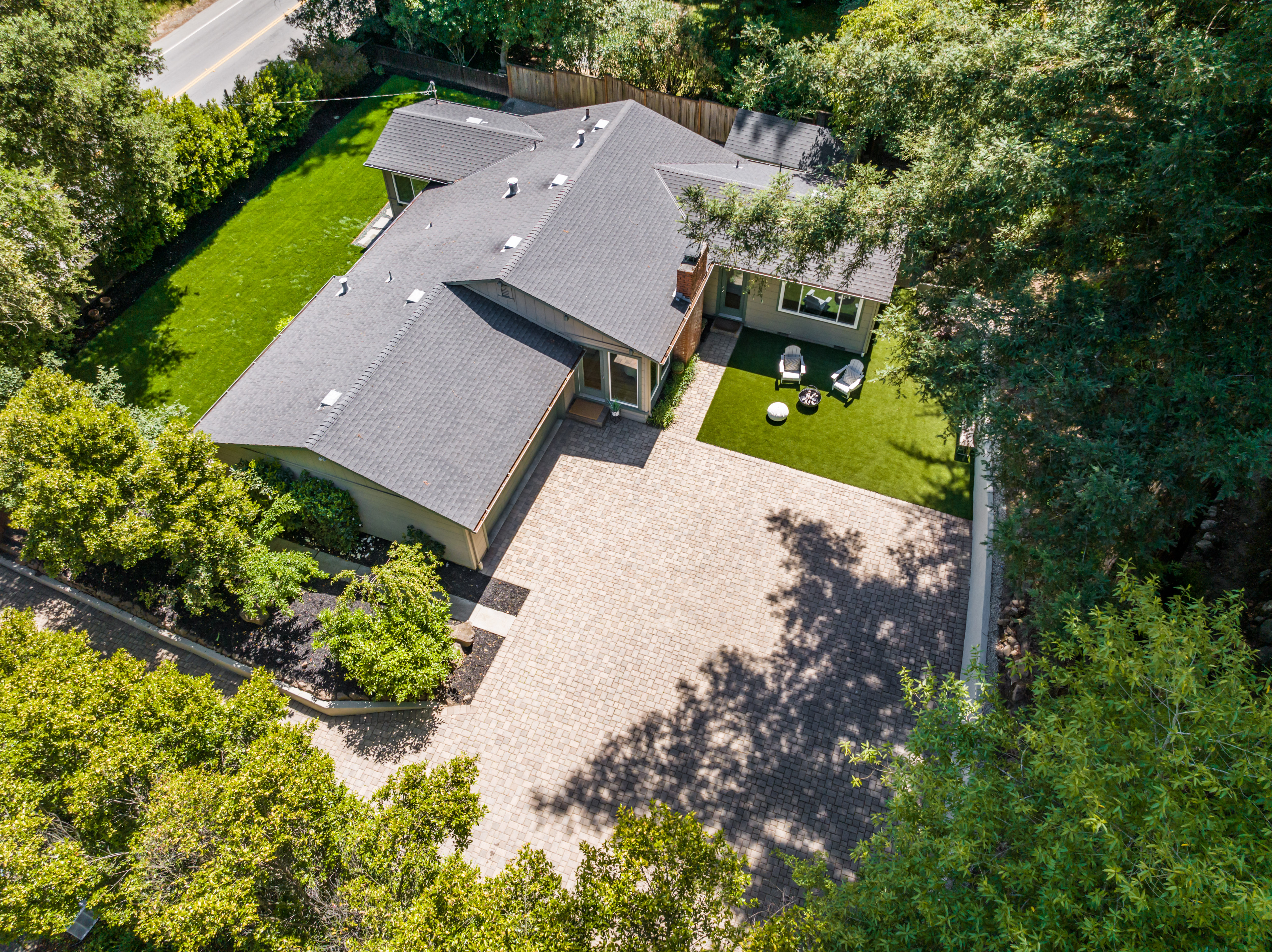 975 Portola Road 