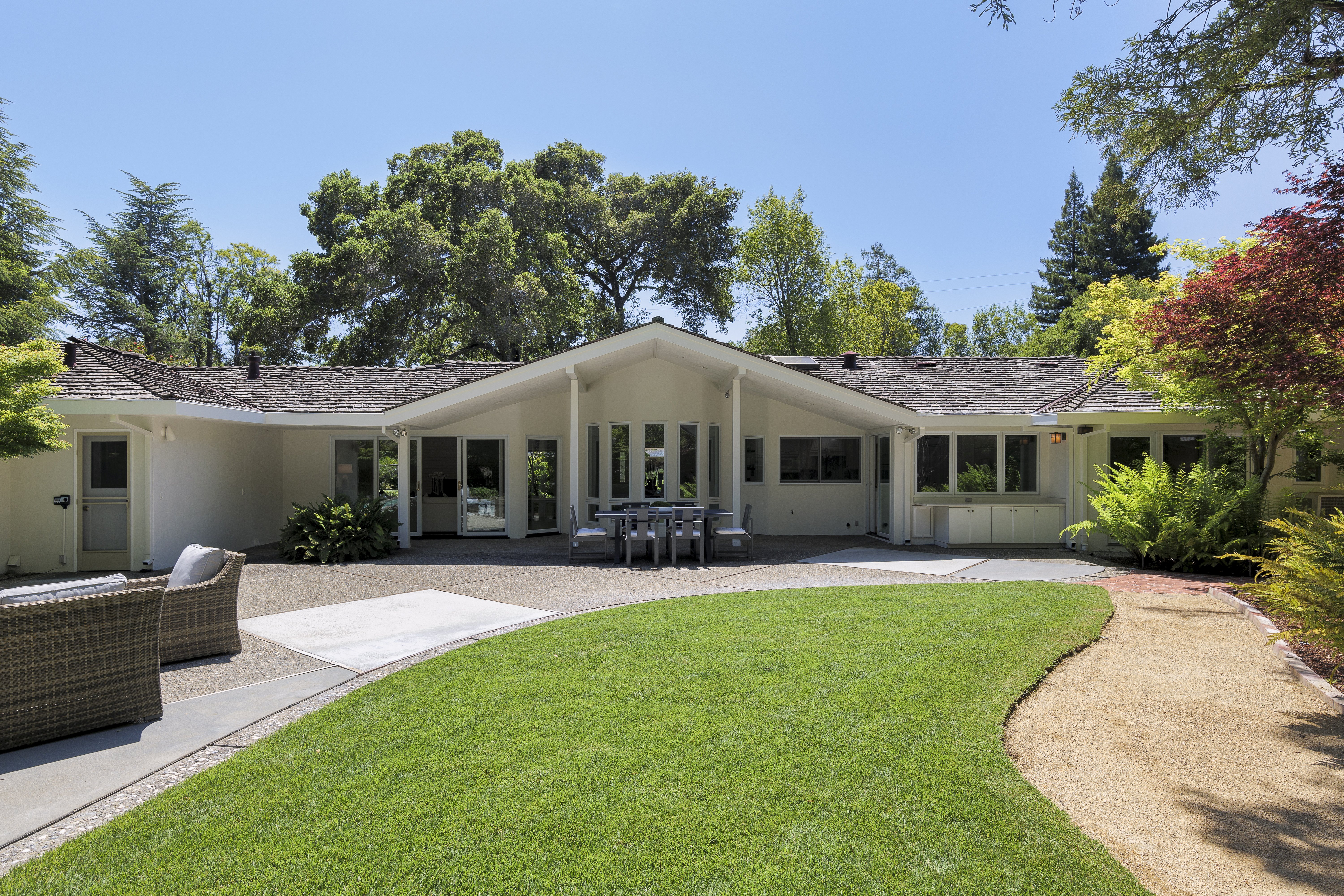 232 Oak Grove Avenue 