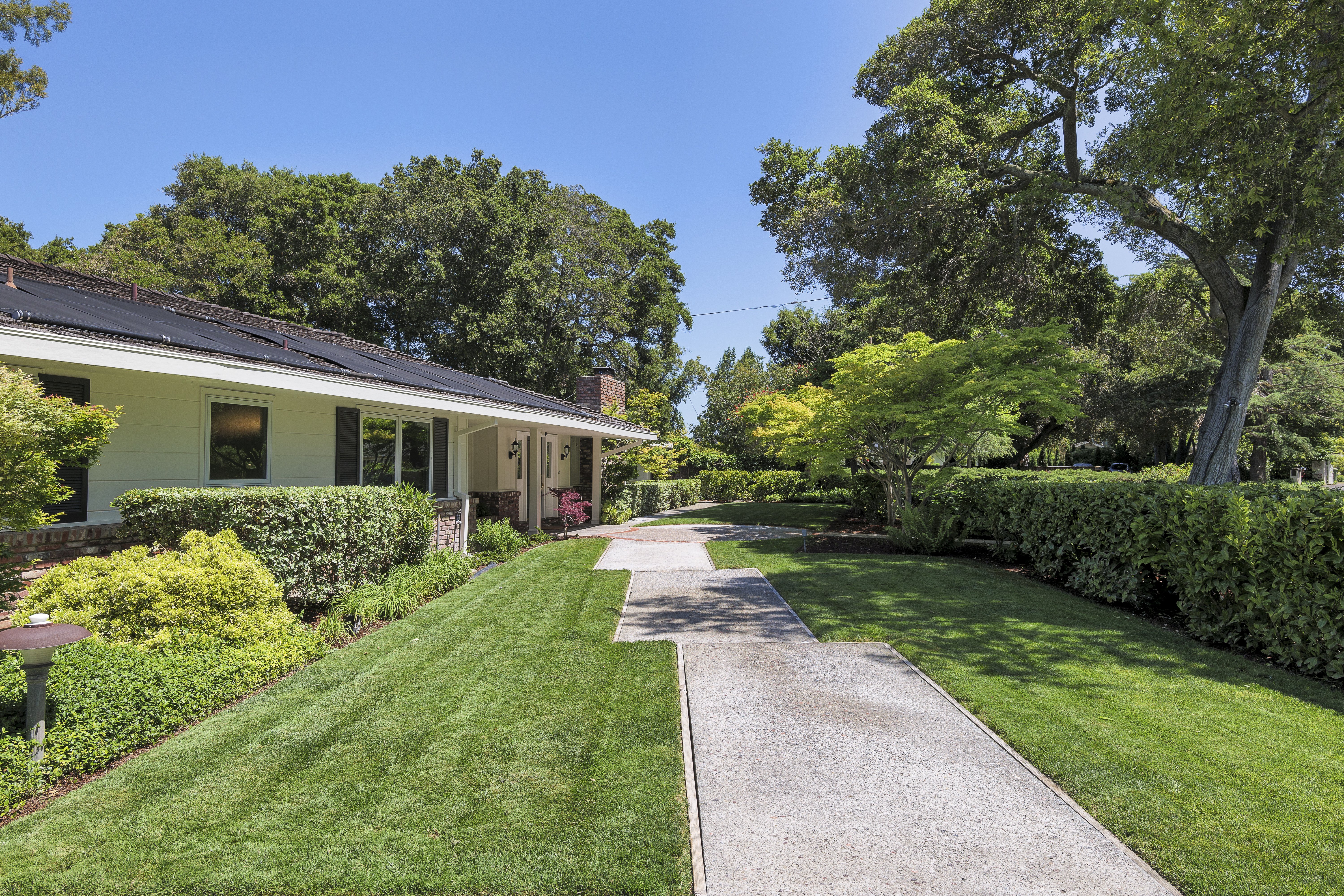 232 Oak Grove Avenue 