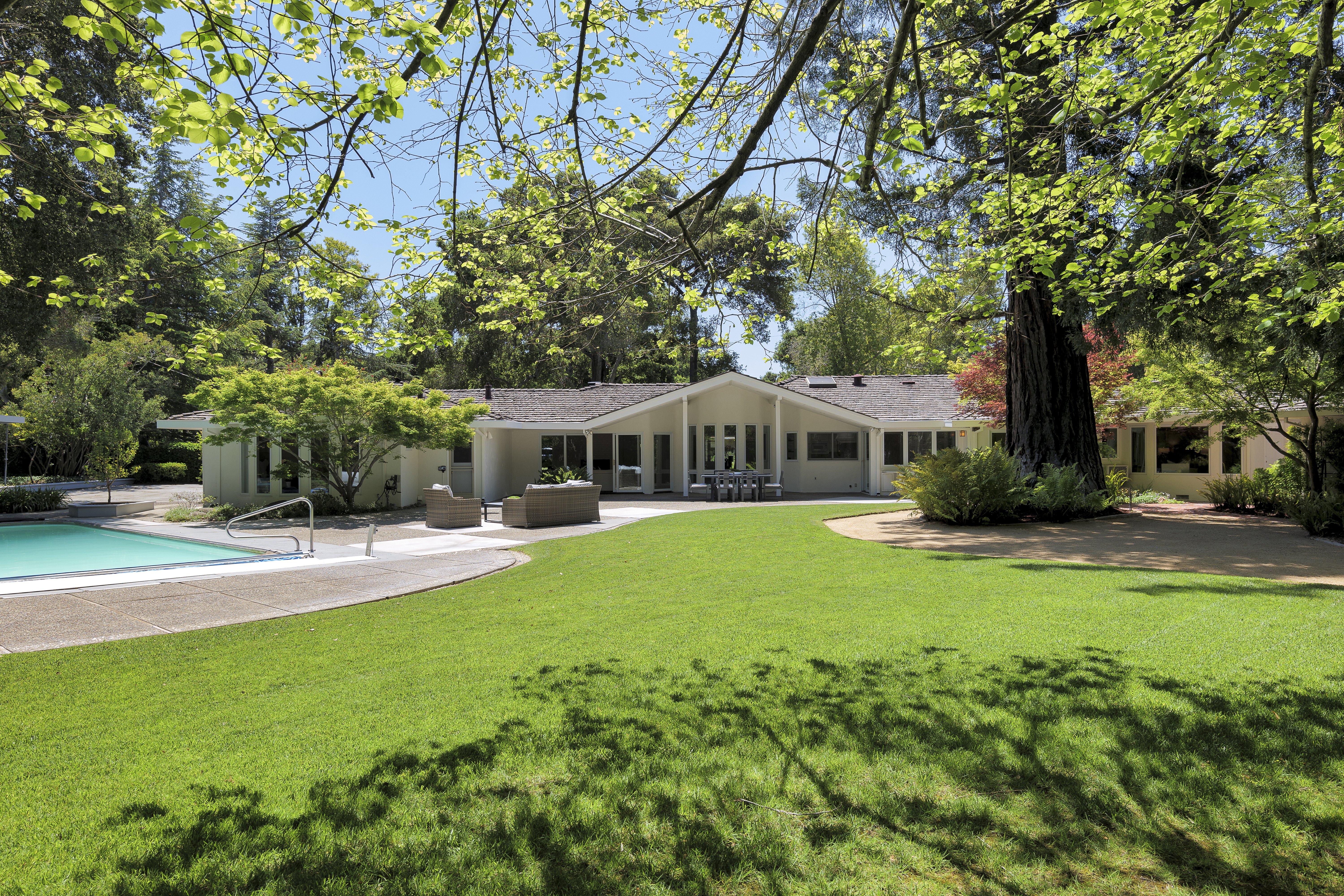 232 Oak Grove Avenue 