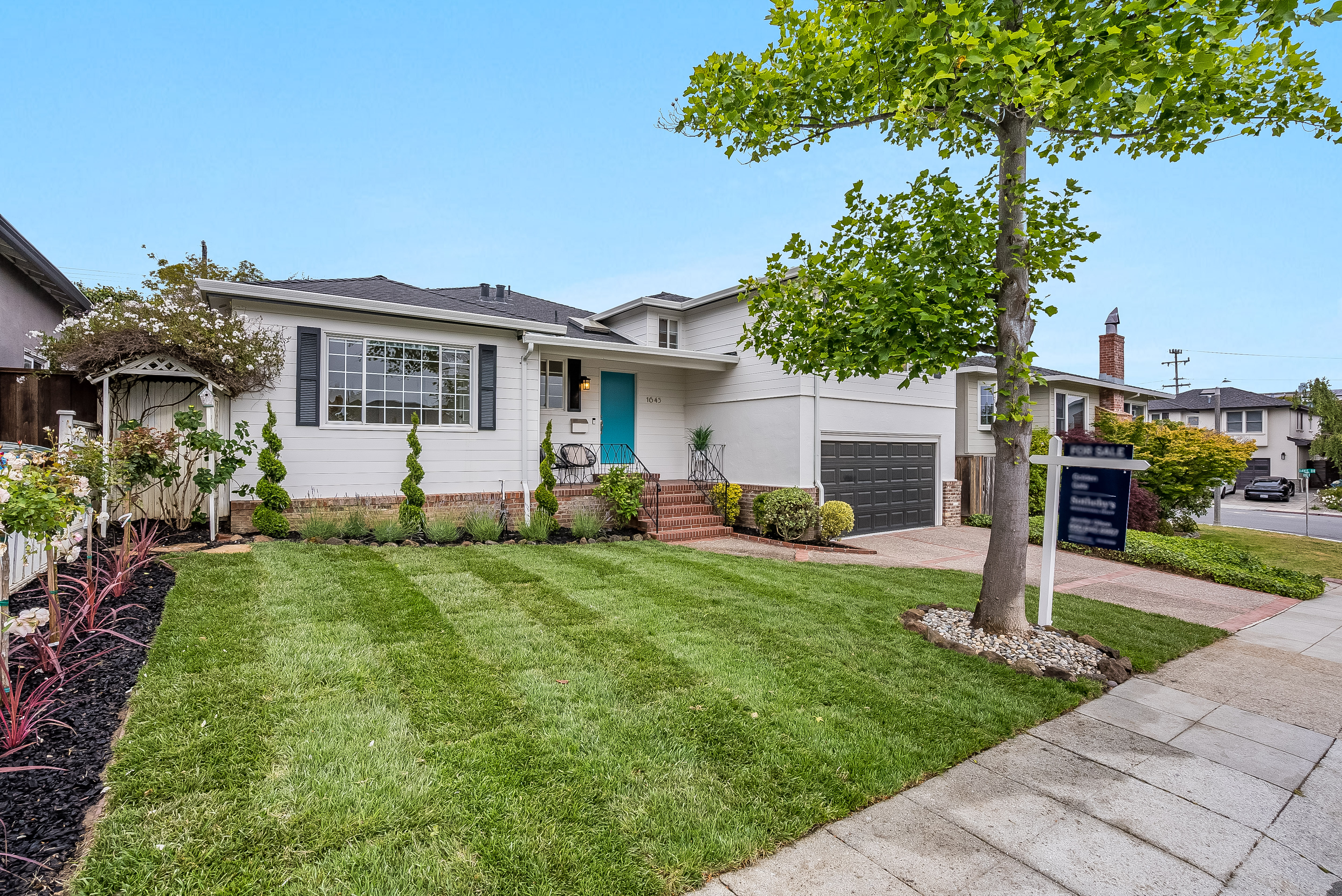 1645 Mcdonald Way 
