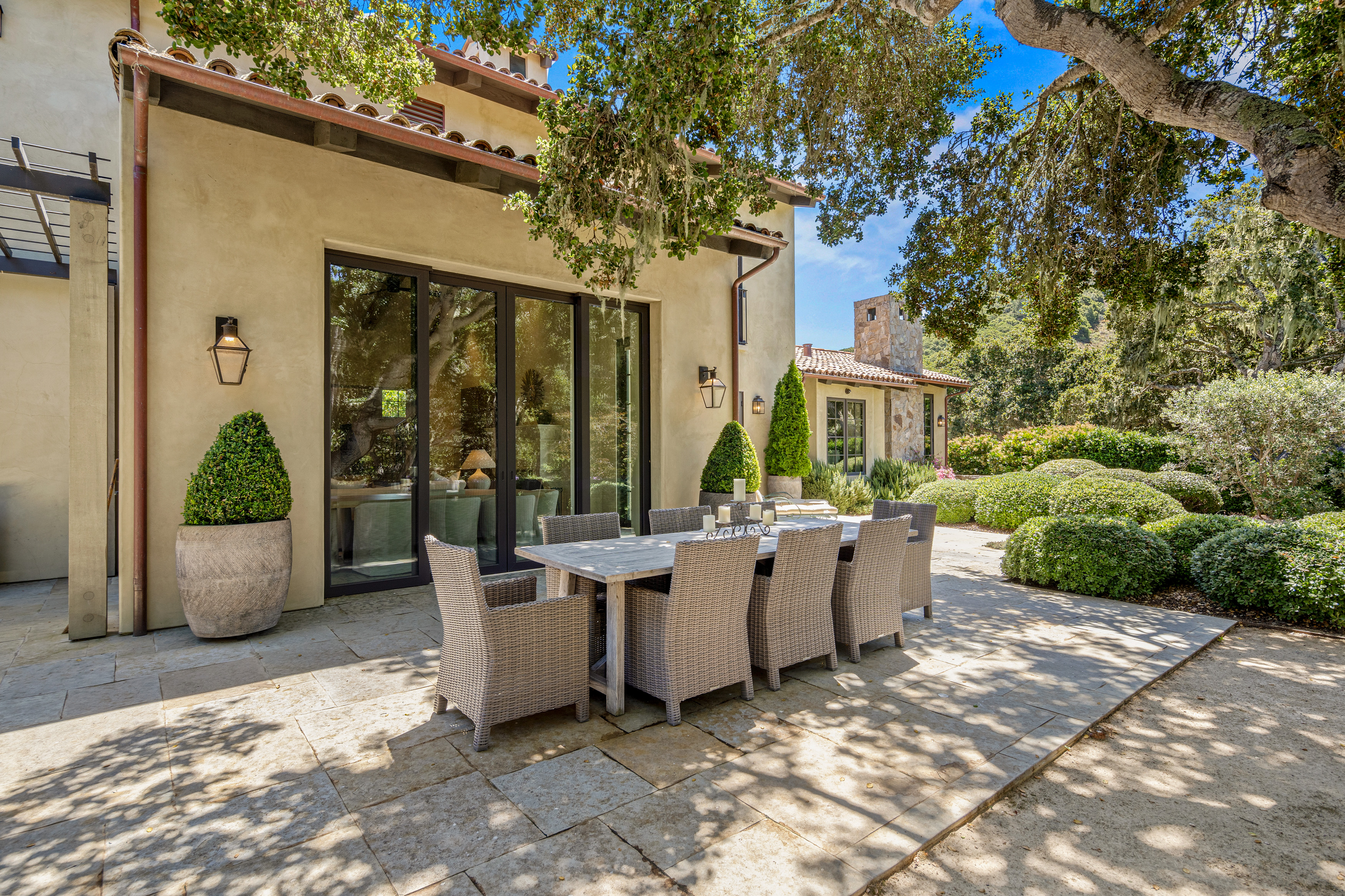 8305 Vista Monterra
