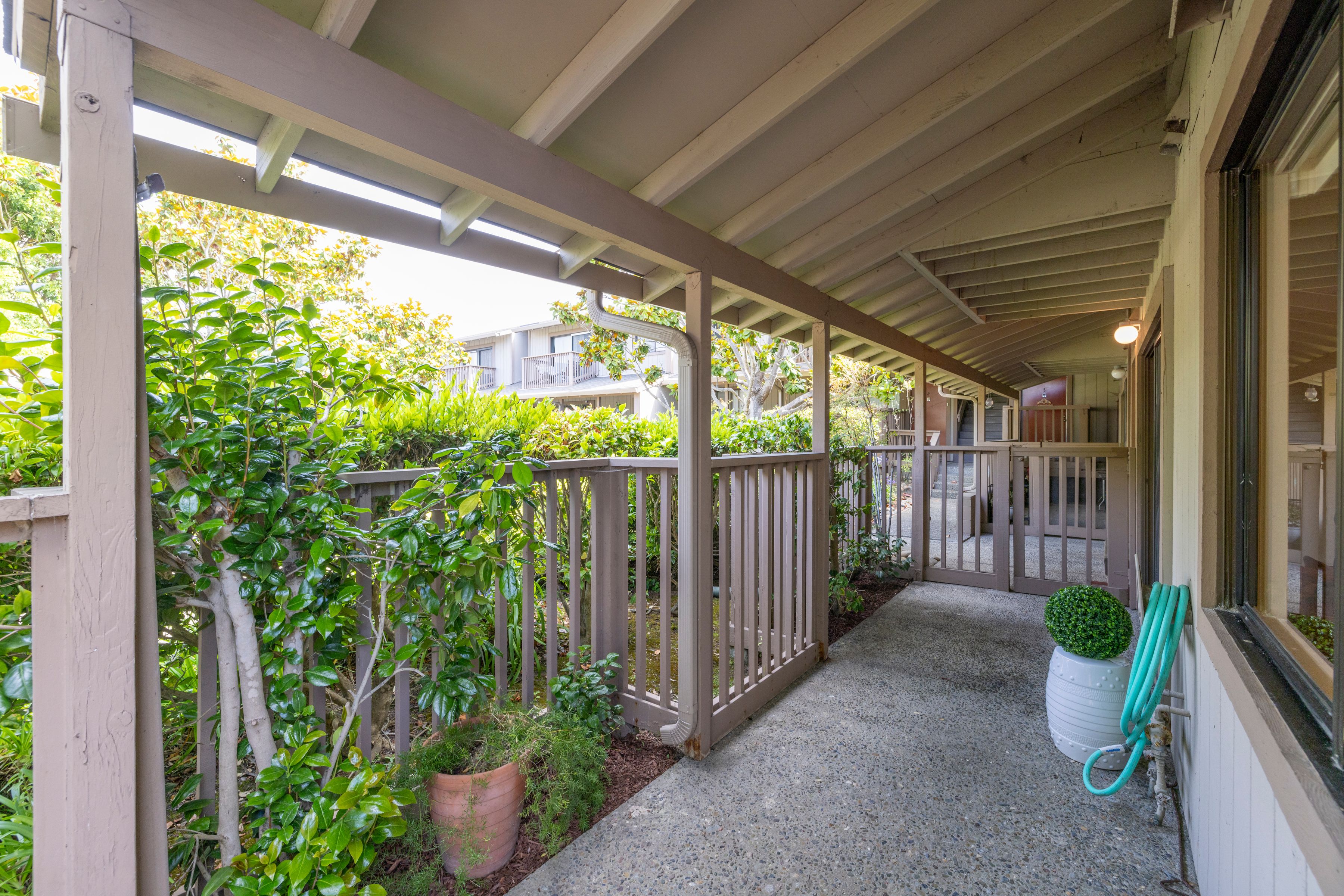 515 Ramona Court 1