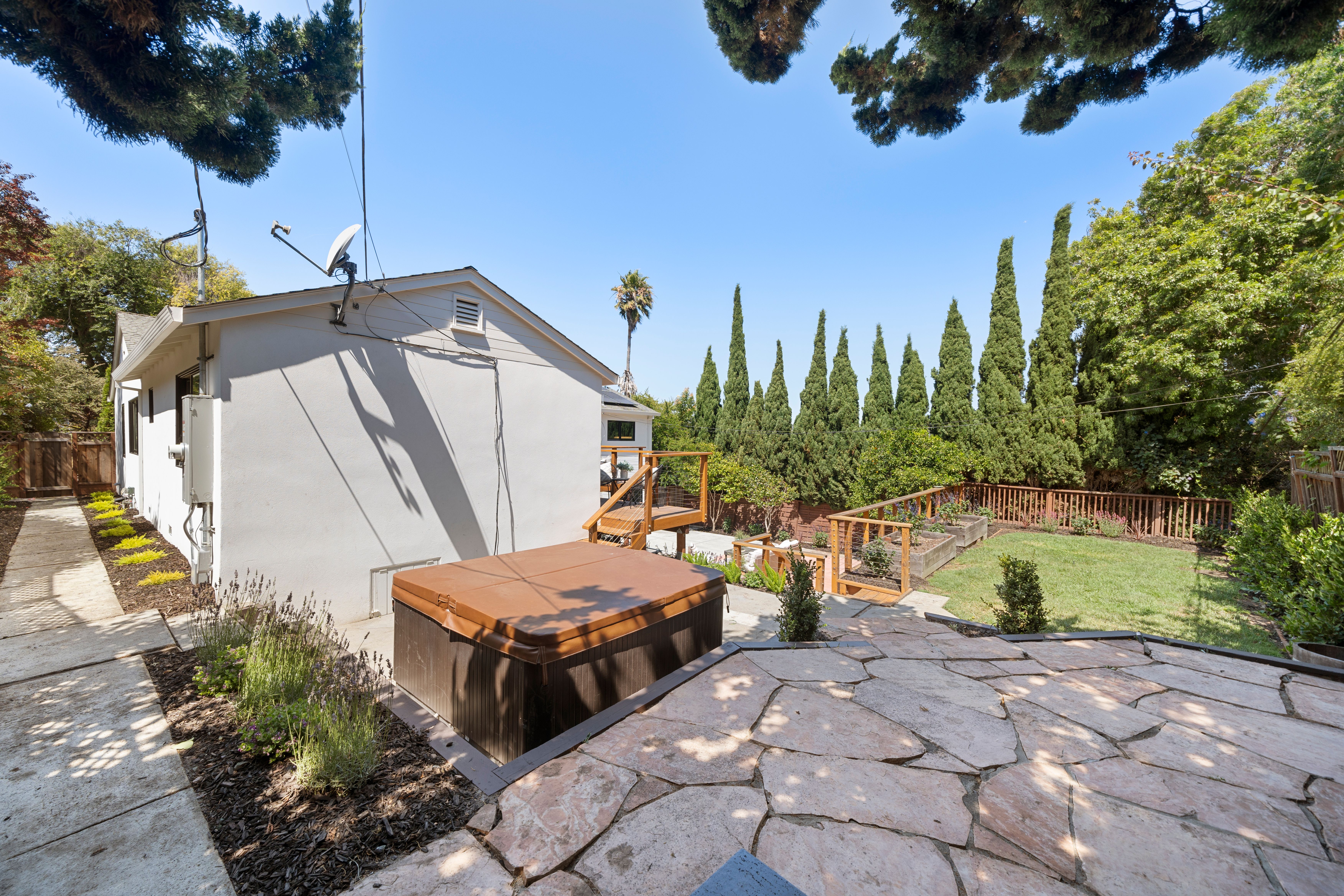3805 Wilshire Avenue 