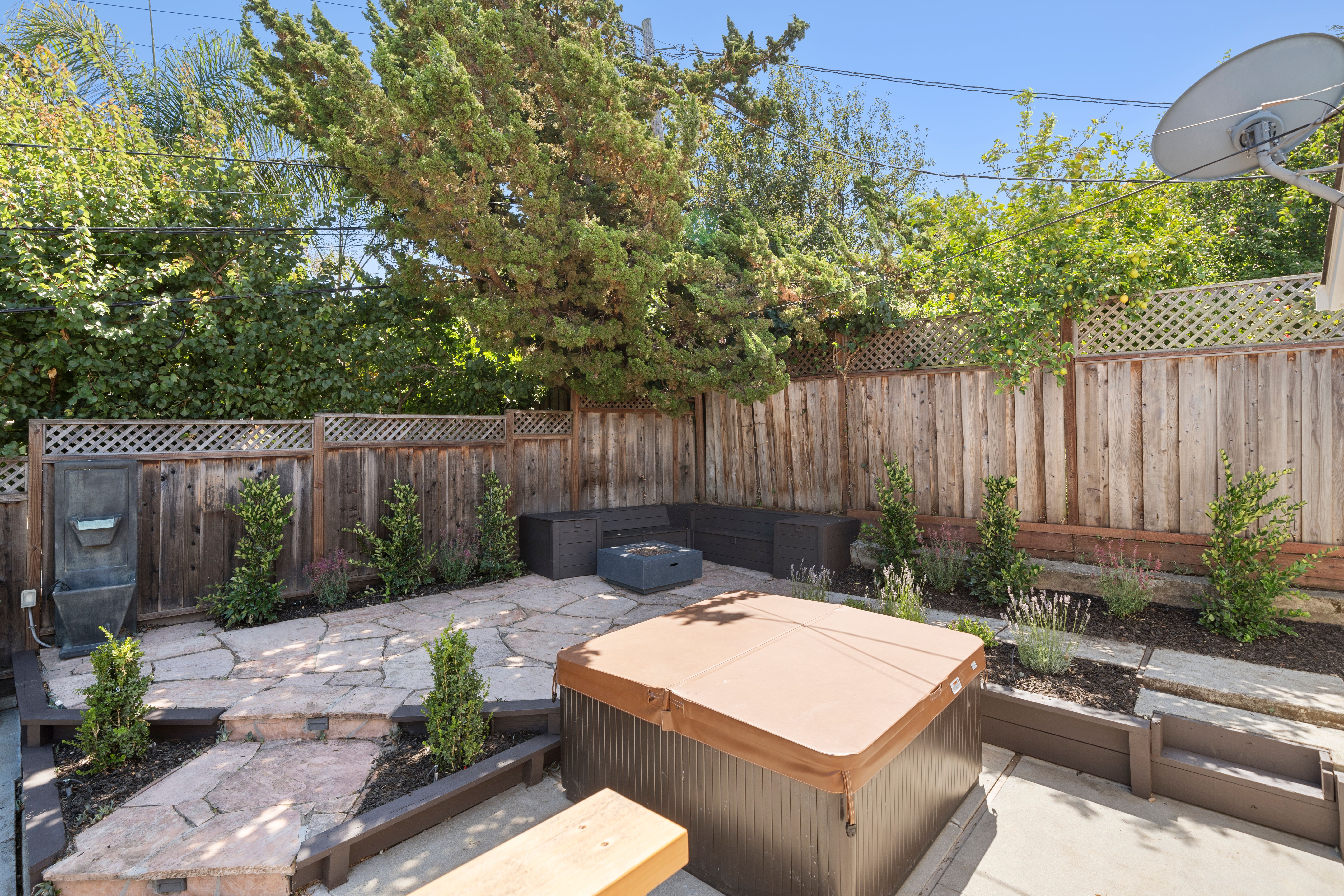 3805 Wilshire Avenue 