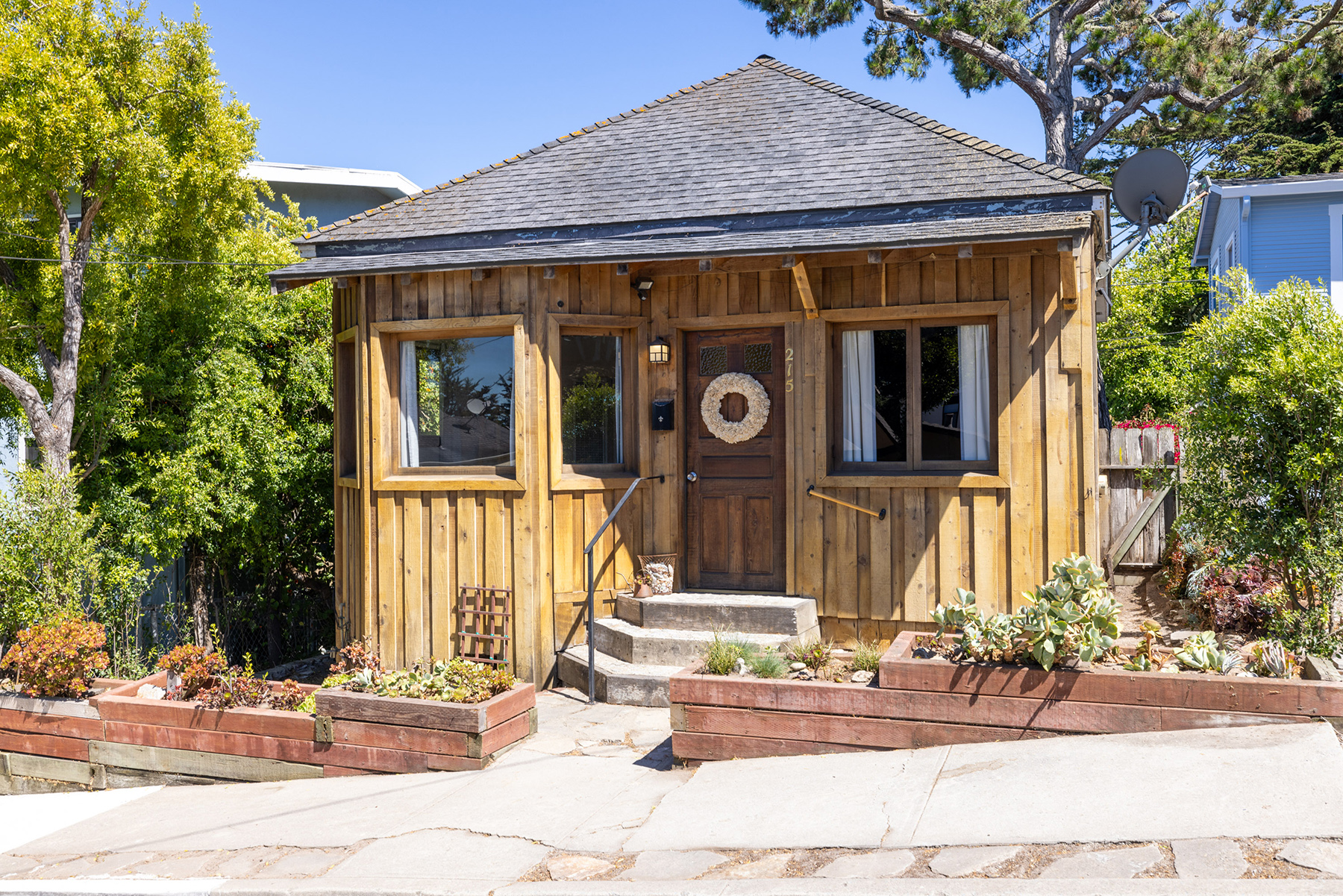 215 9th Street
