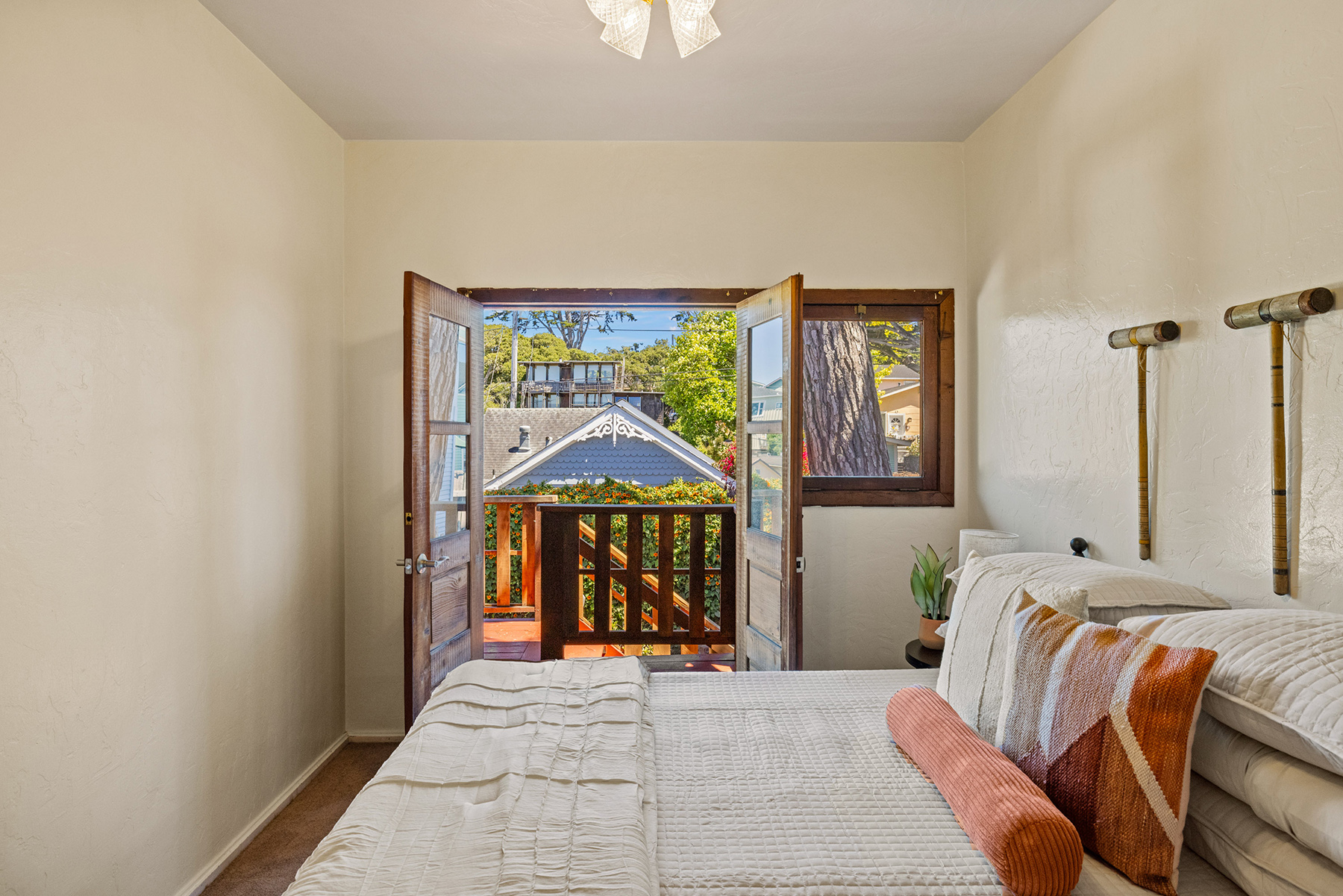 215 9th Street