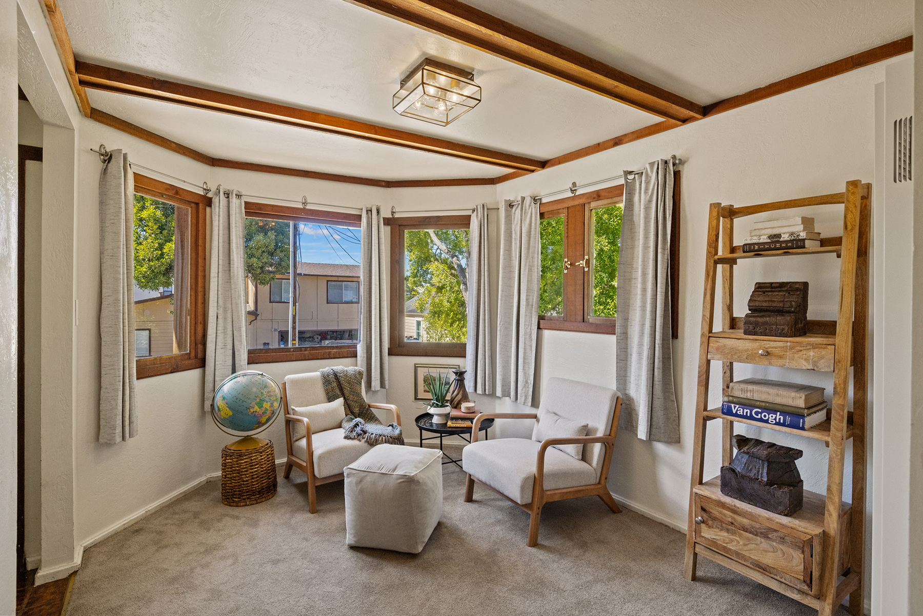 215 9th Street