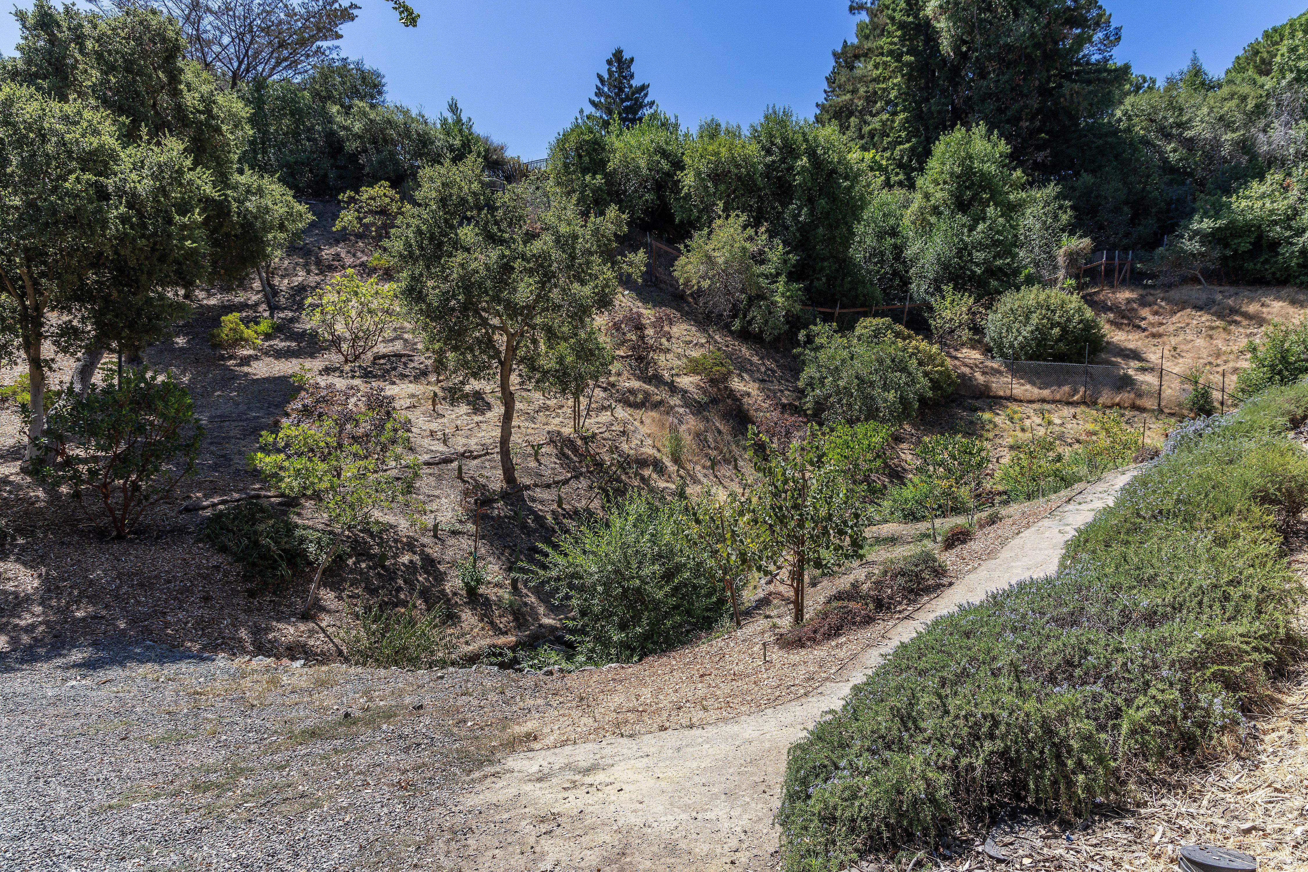 941 High Road 