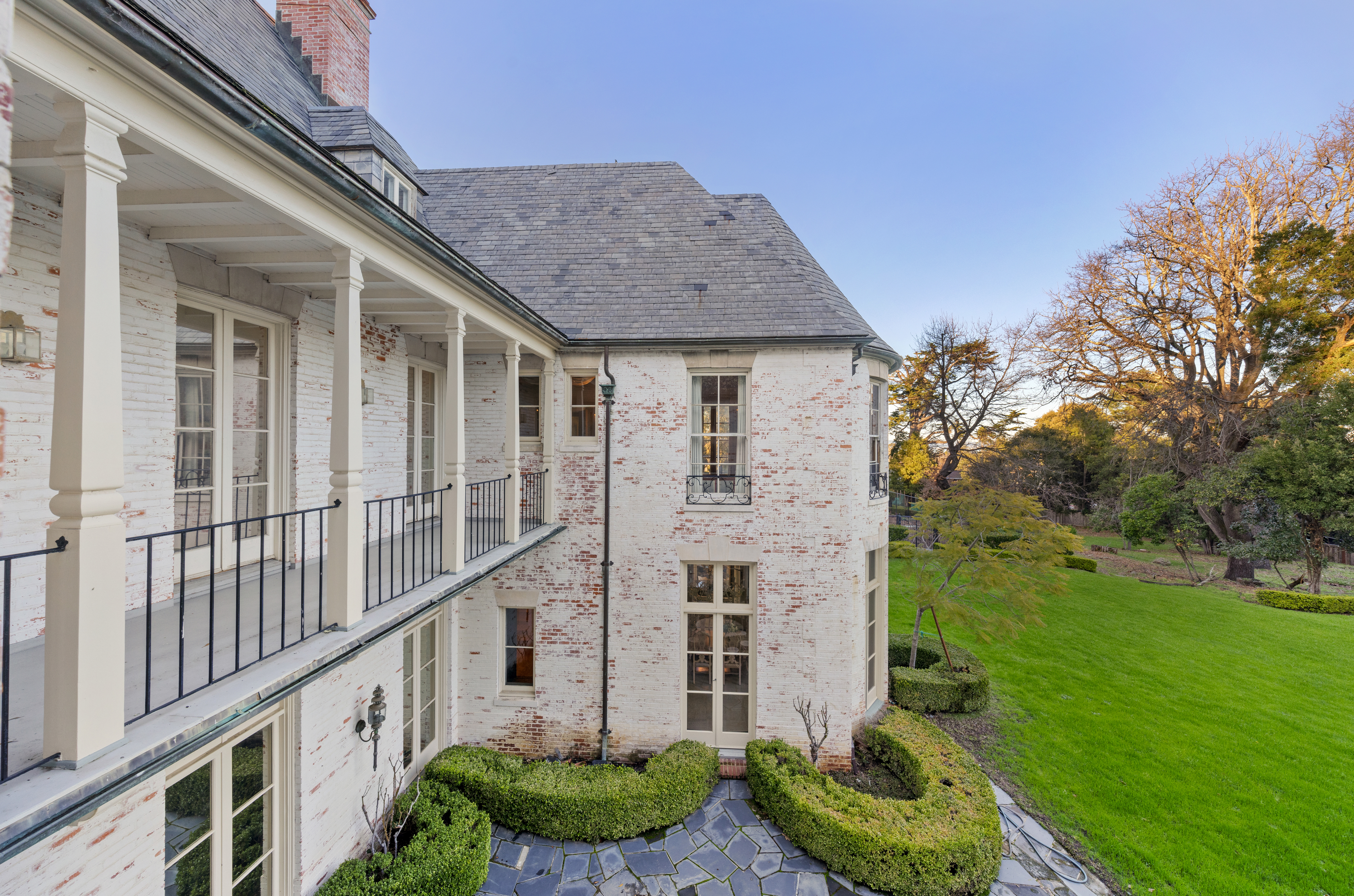 1200 Jackling Drive 