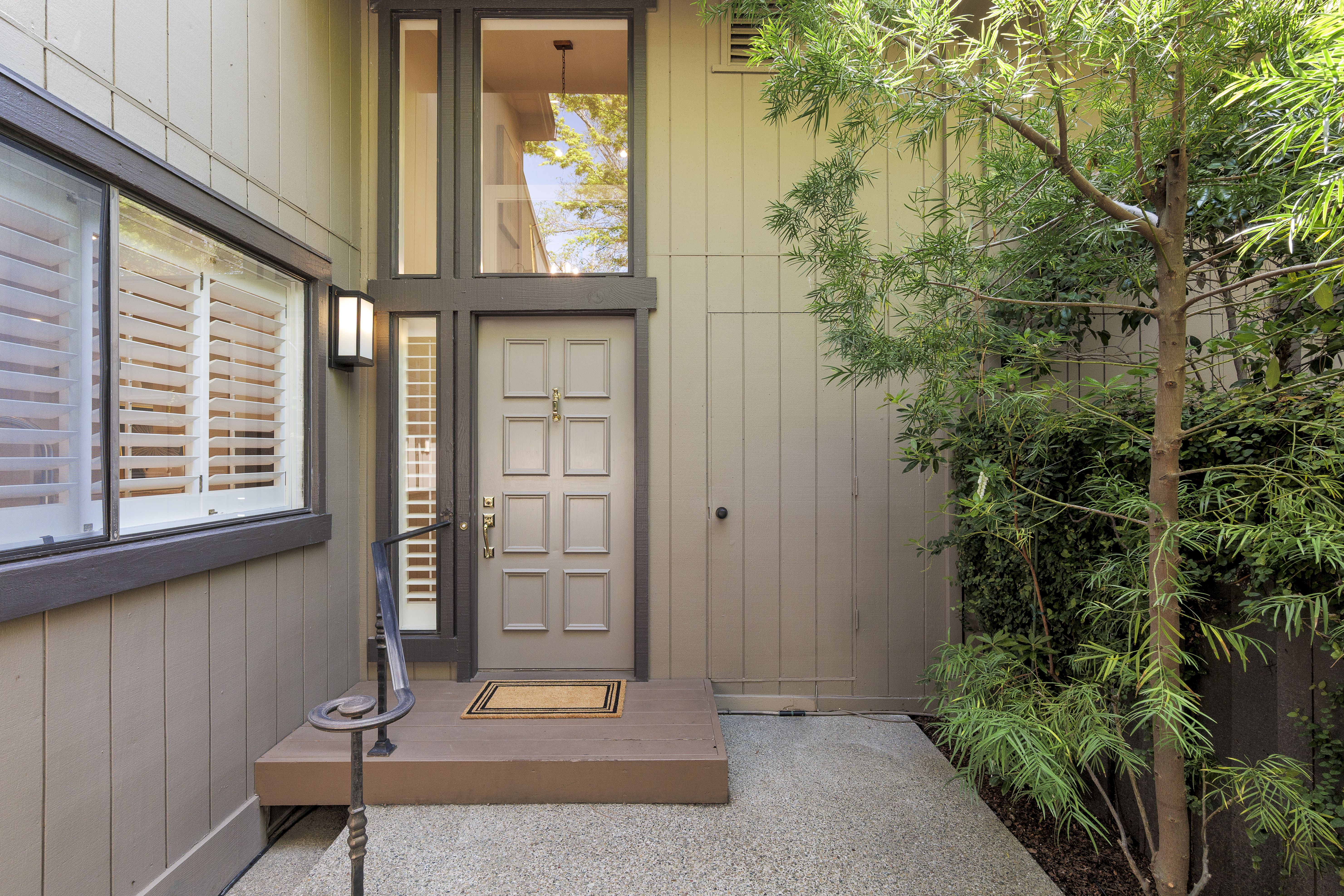 1274 Sharon Park Drive 