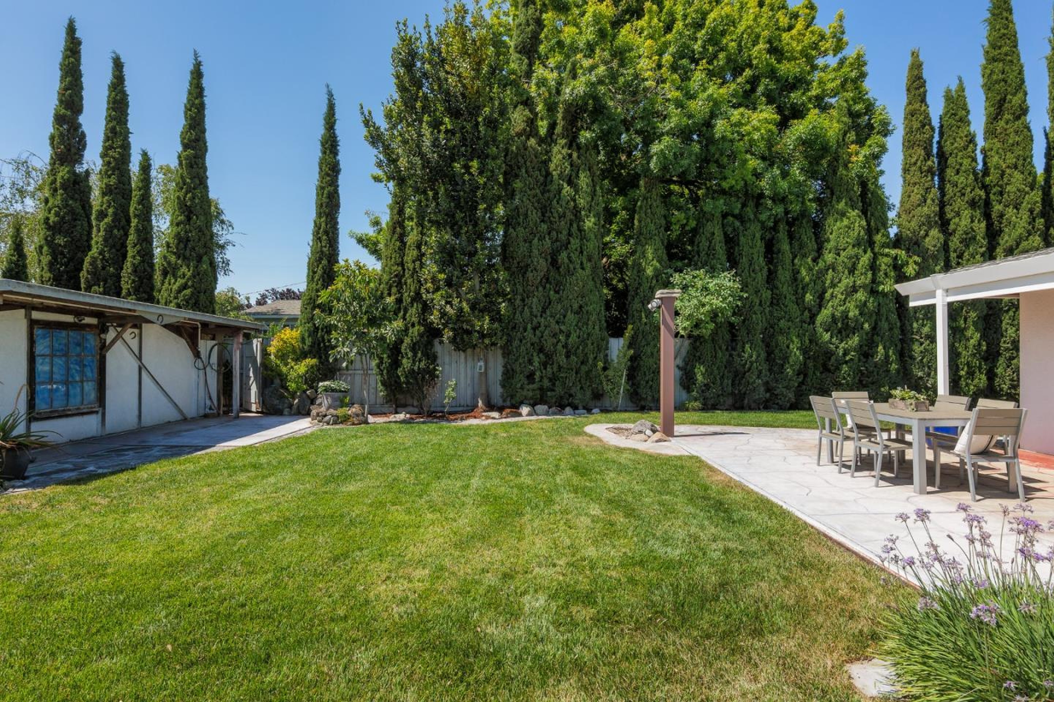 3160 Louis Road 