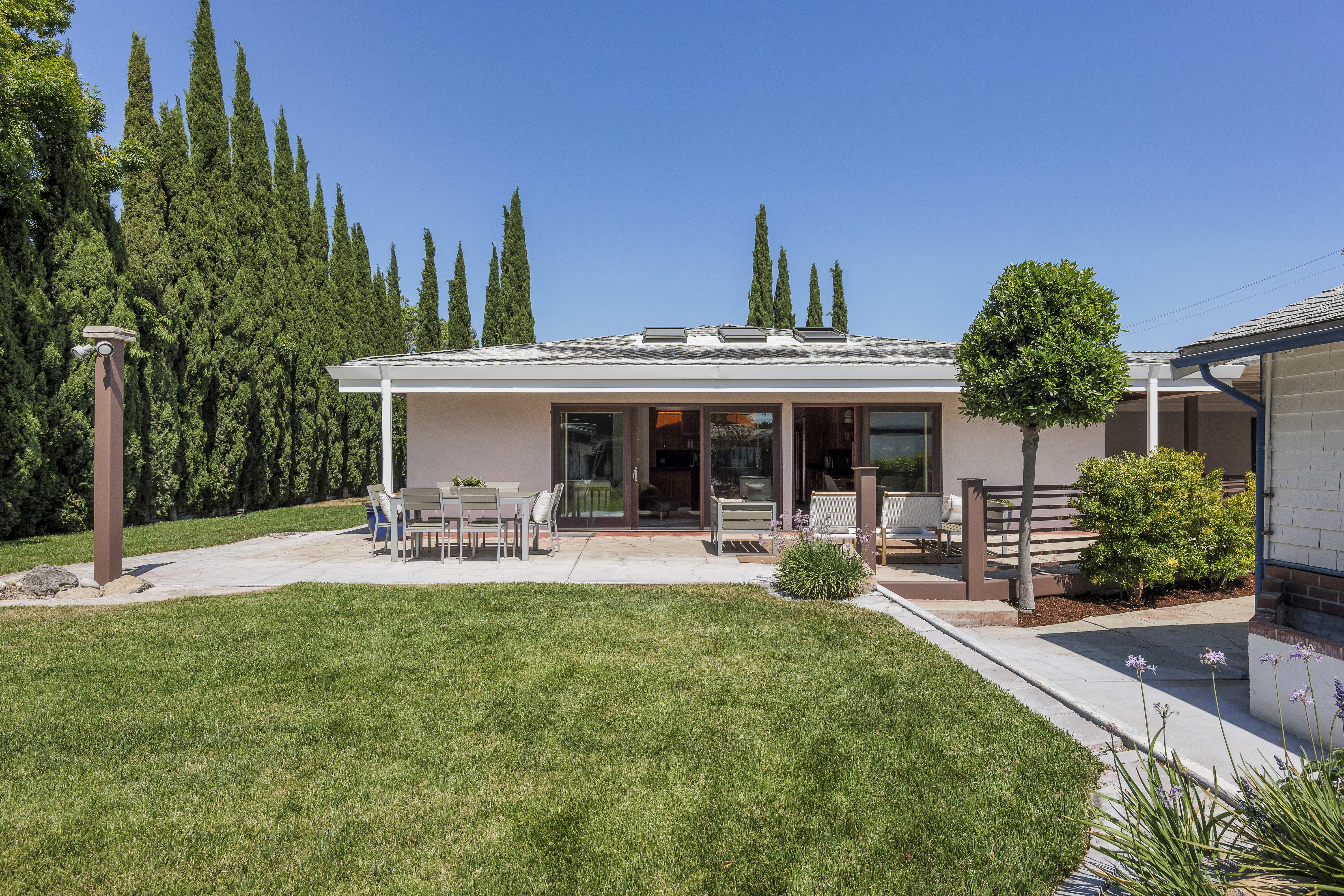 3160 Louis Road 