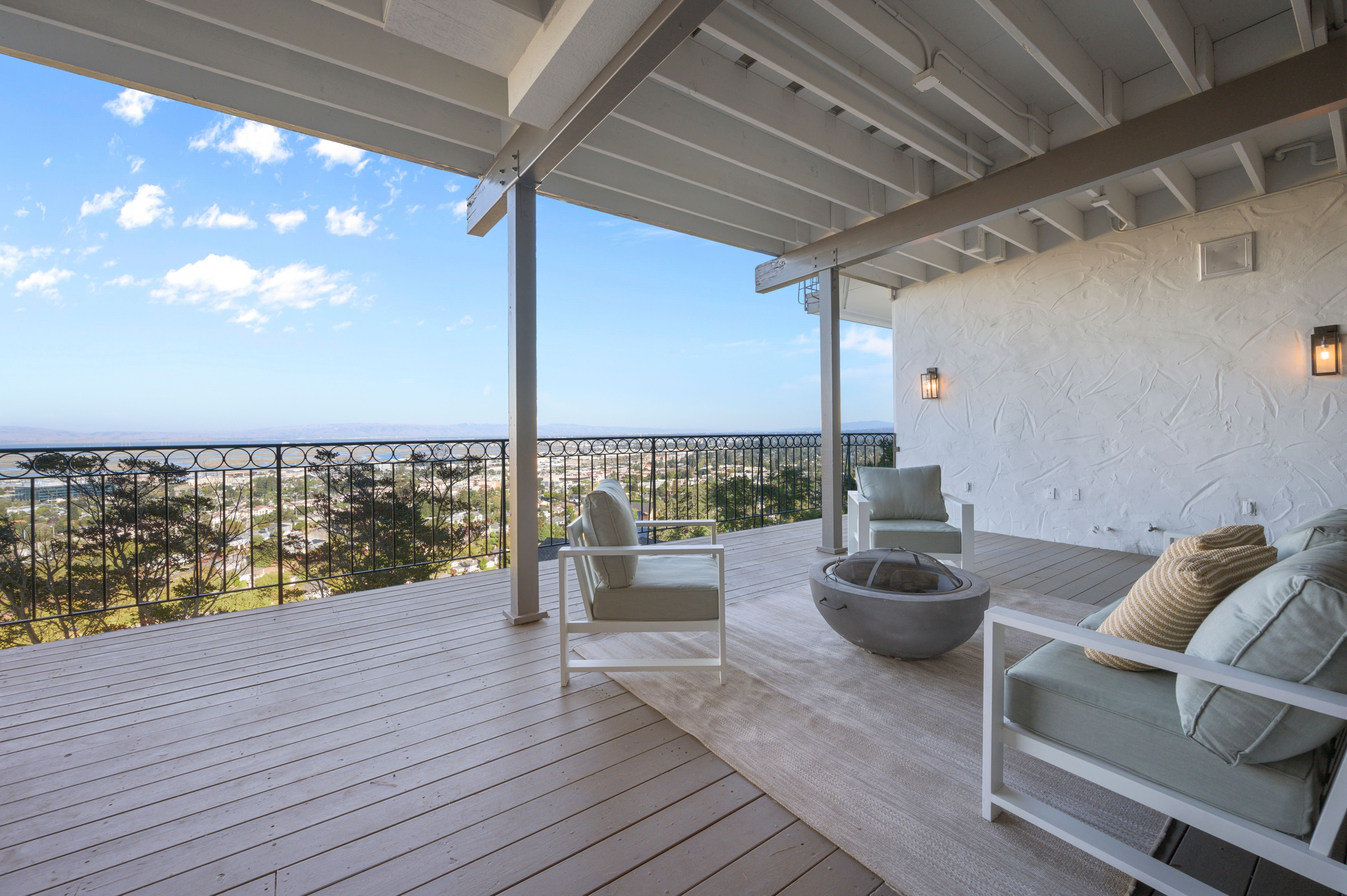 70 Ensenada Road 