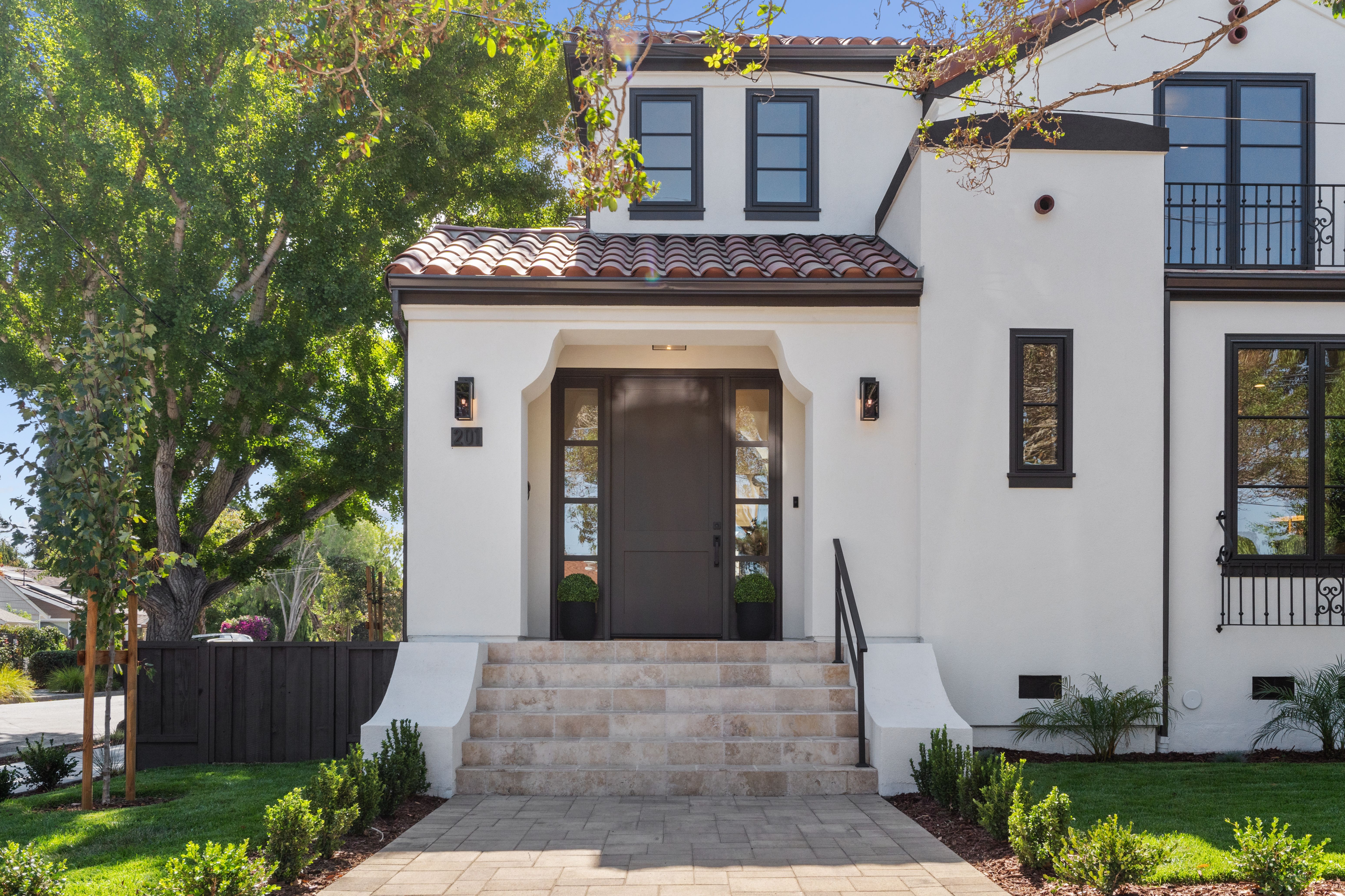 201 Burlingame Avenue 