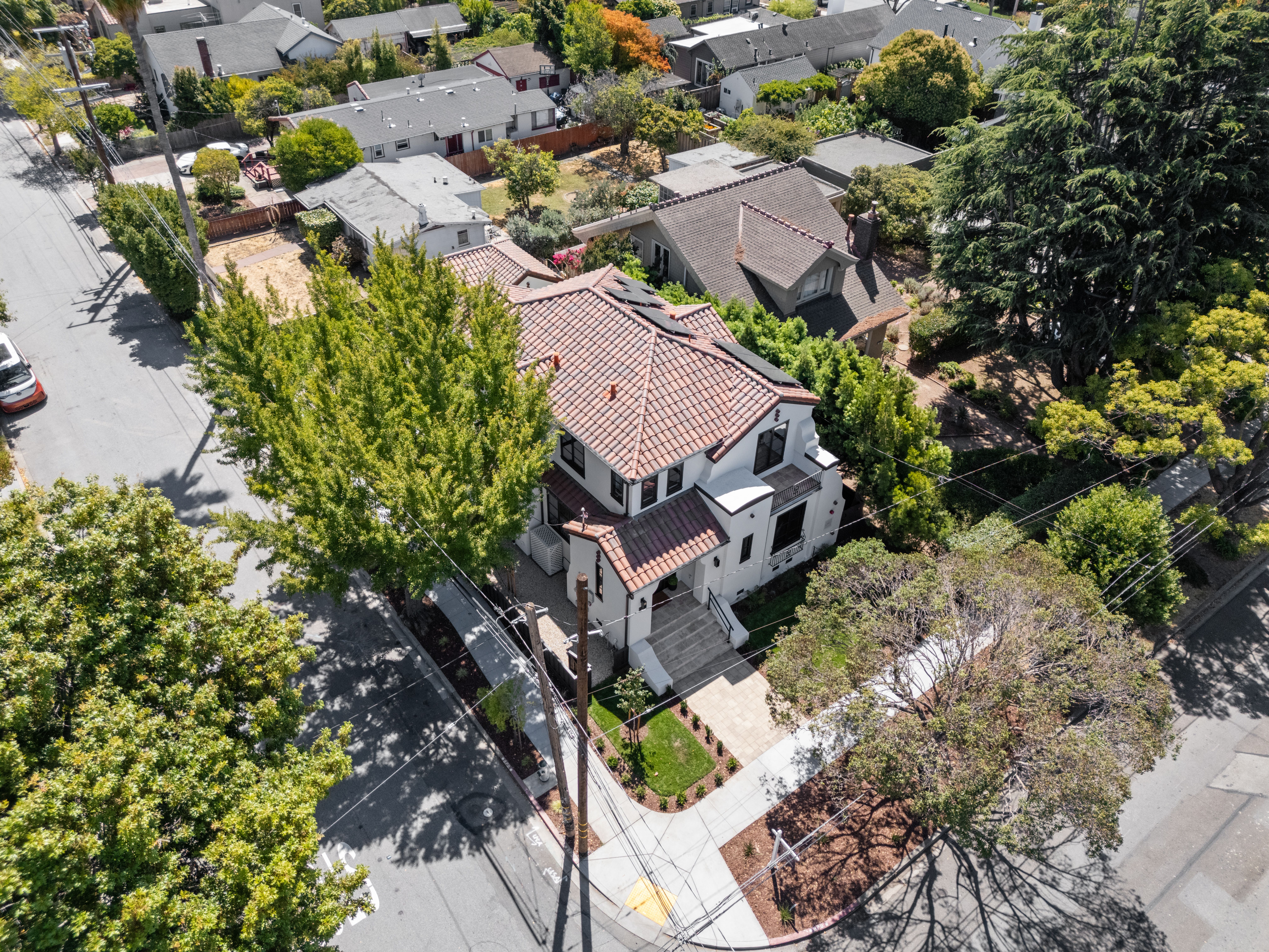 201 Burlingame Avenue 