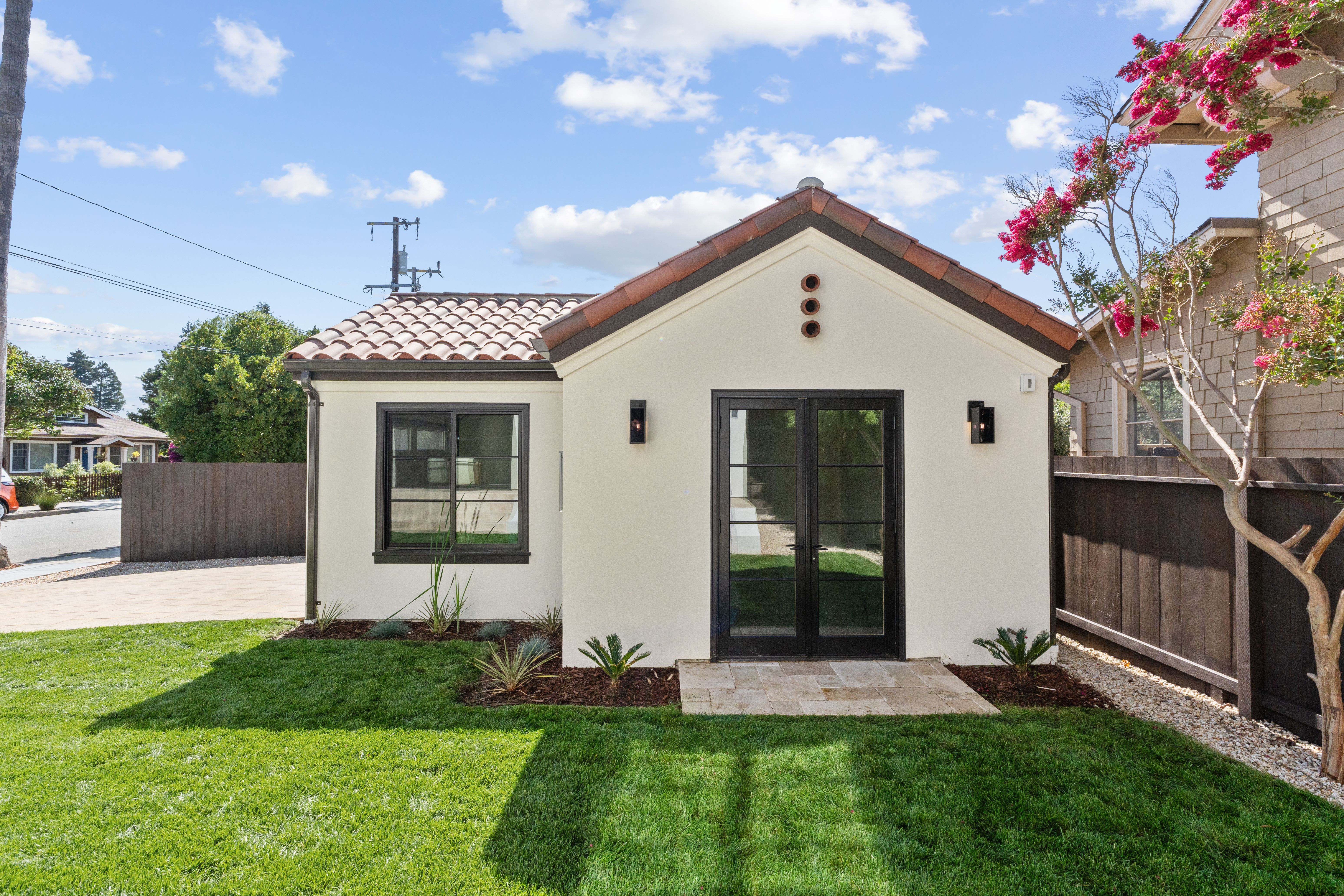 201 Burlingame Avenue 