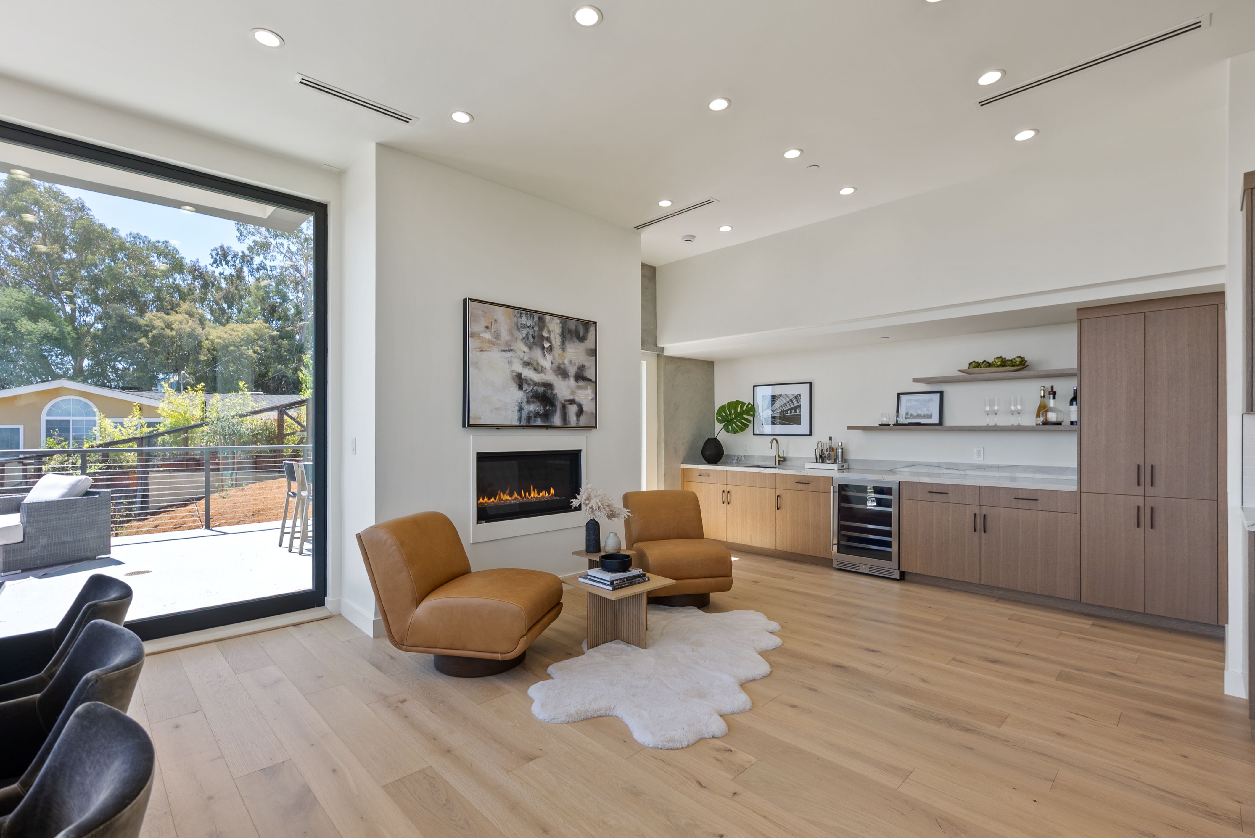 905 South Road 