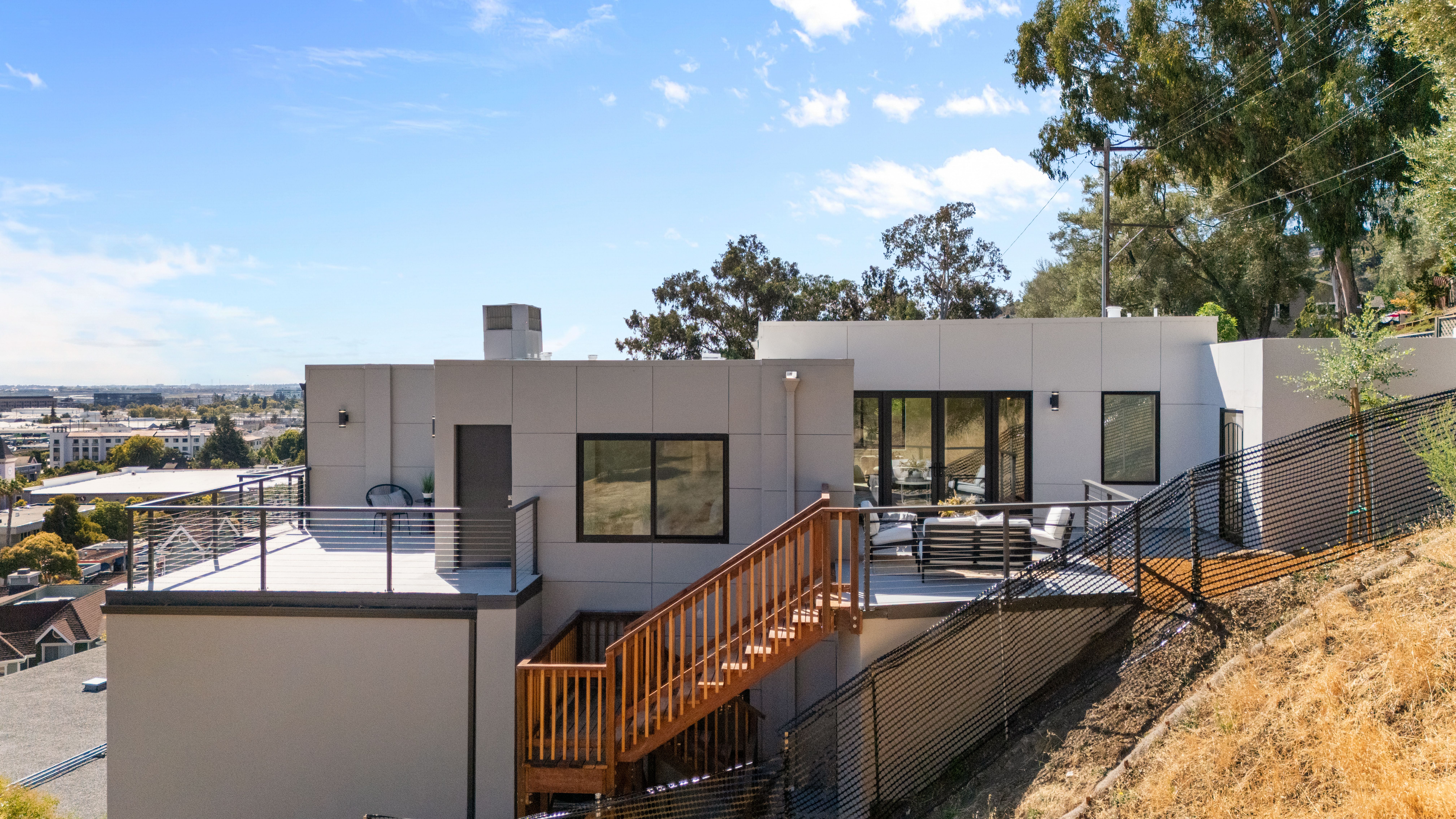 905 South Road 