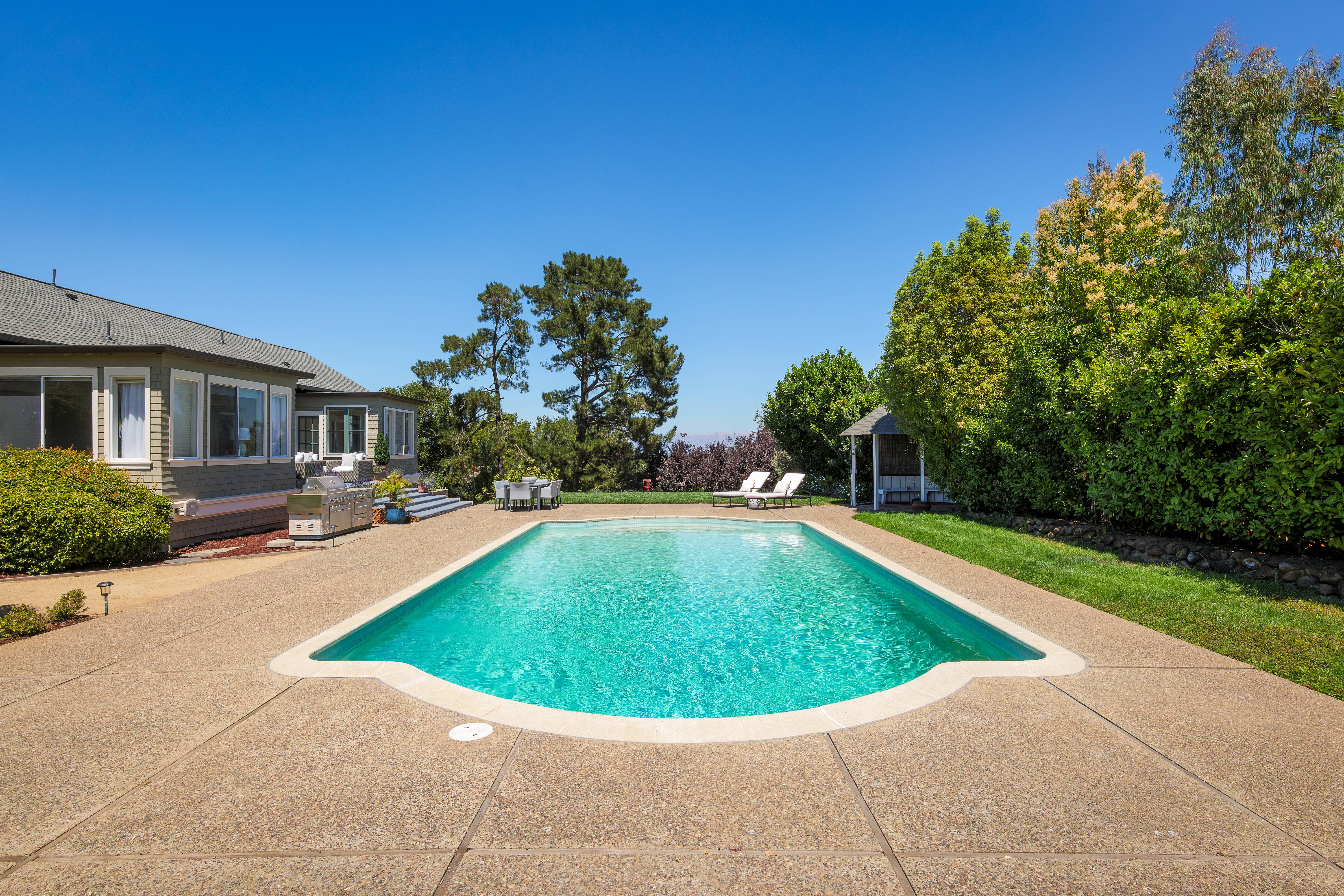 730 Mora Drive 
