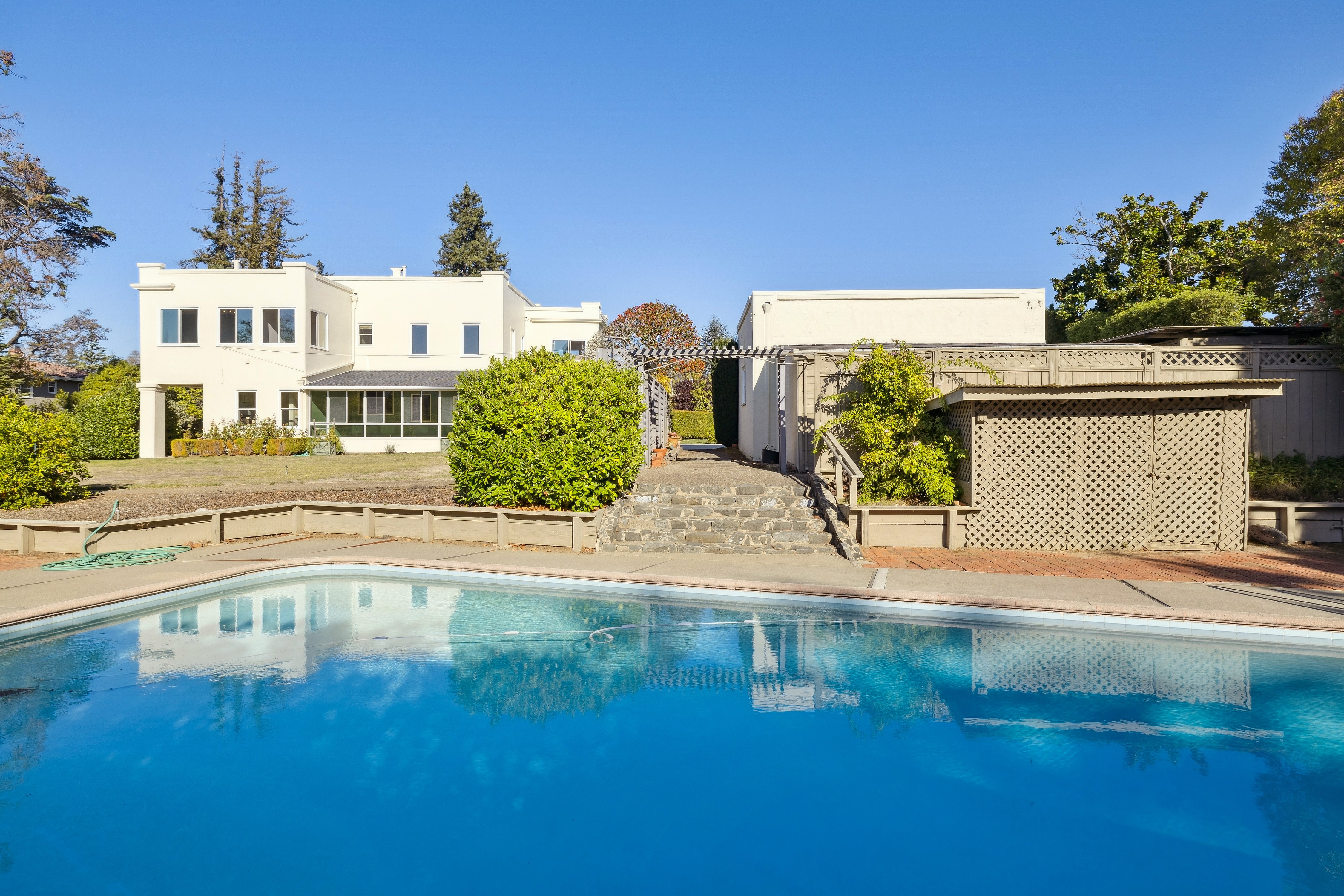 715 Brewer Drive 