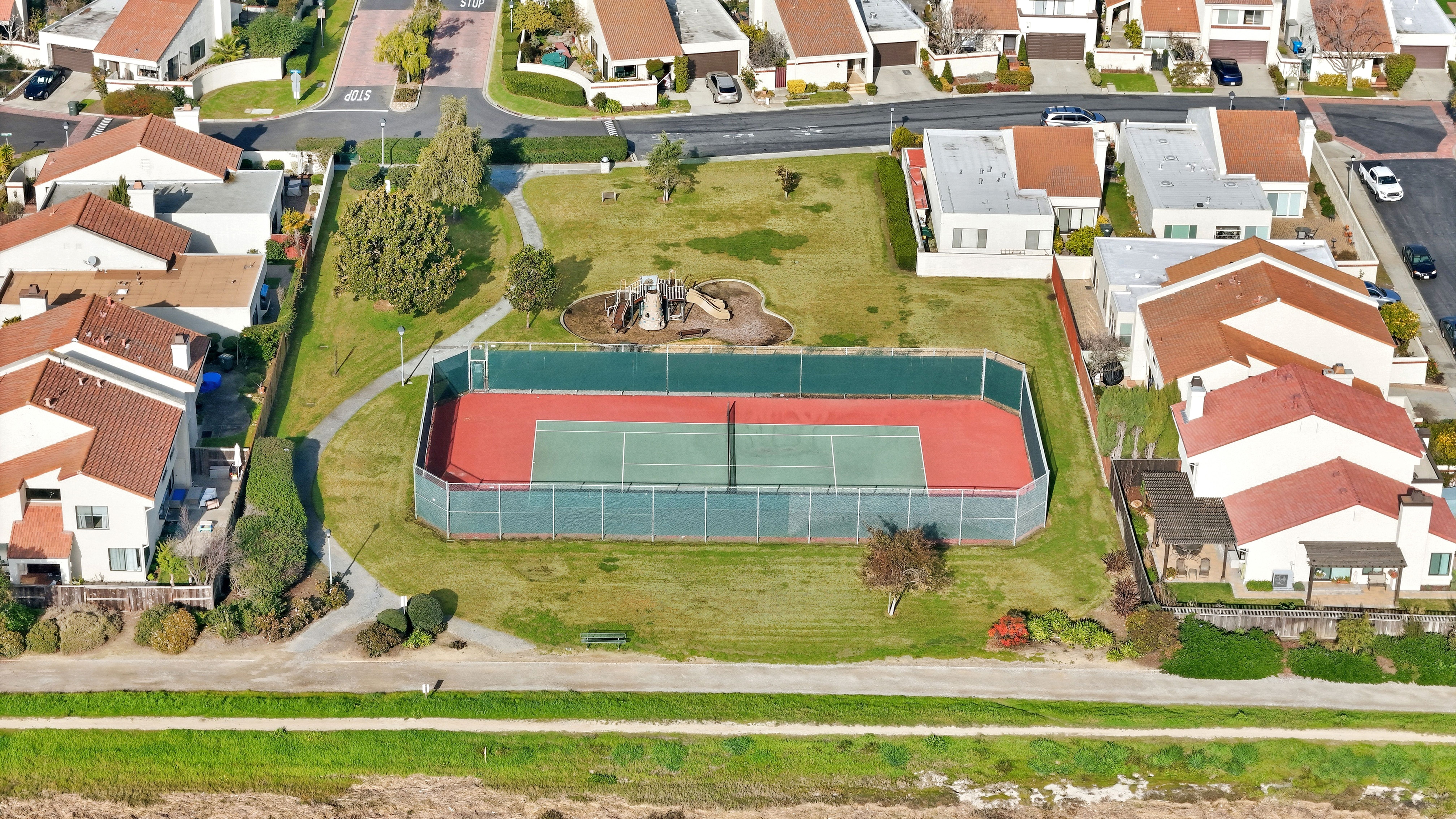 517 Martinique Drive 