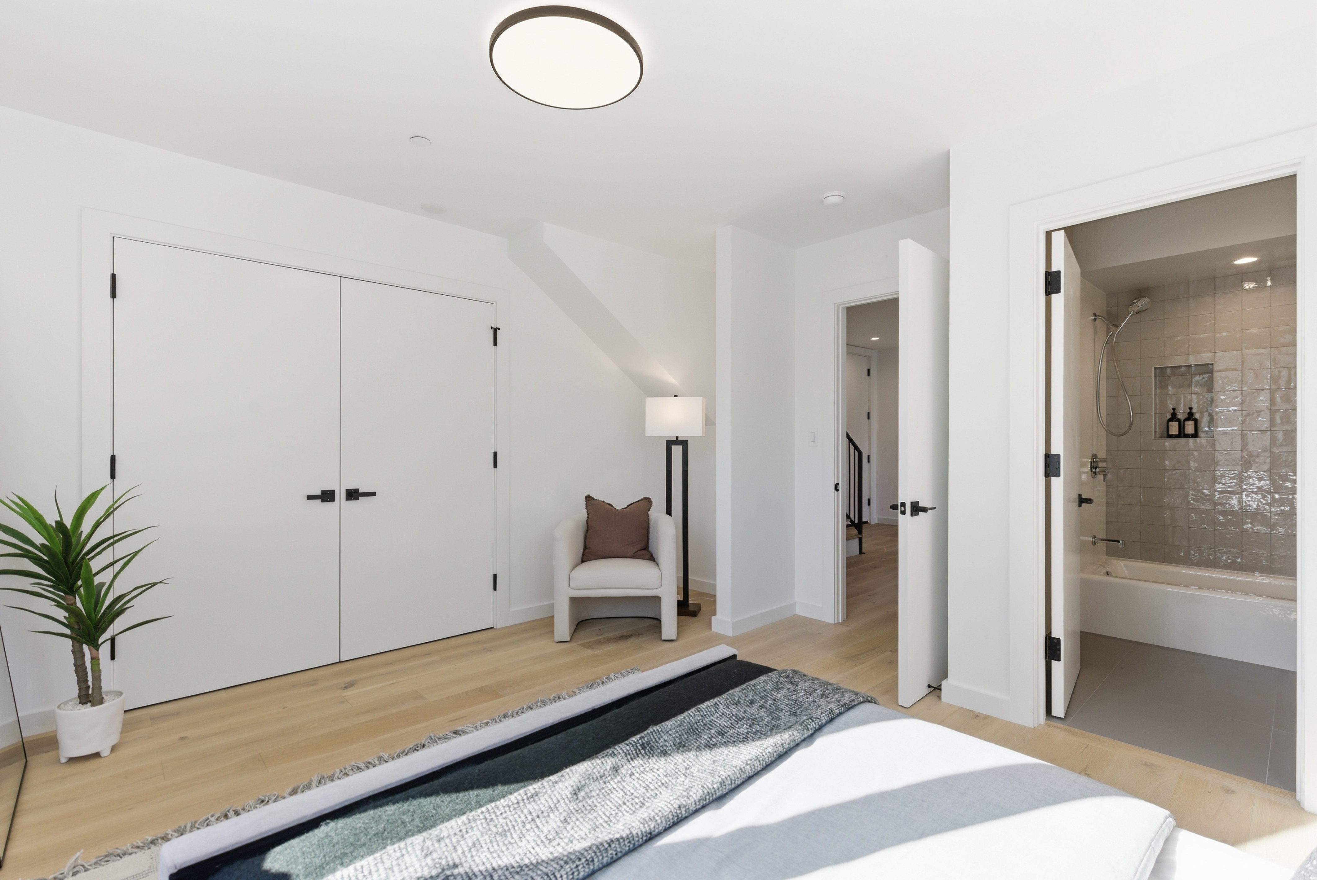 1433 Floribunda Avenue Unit 8