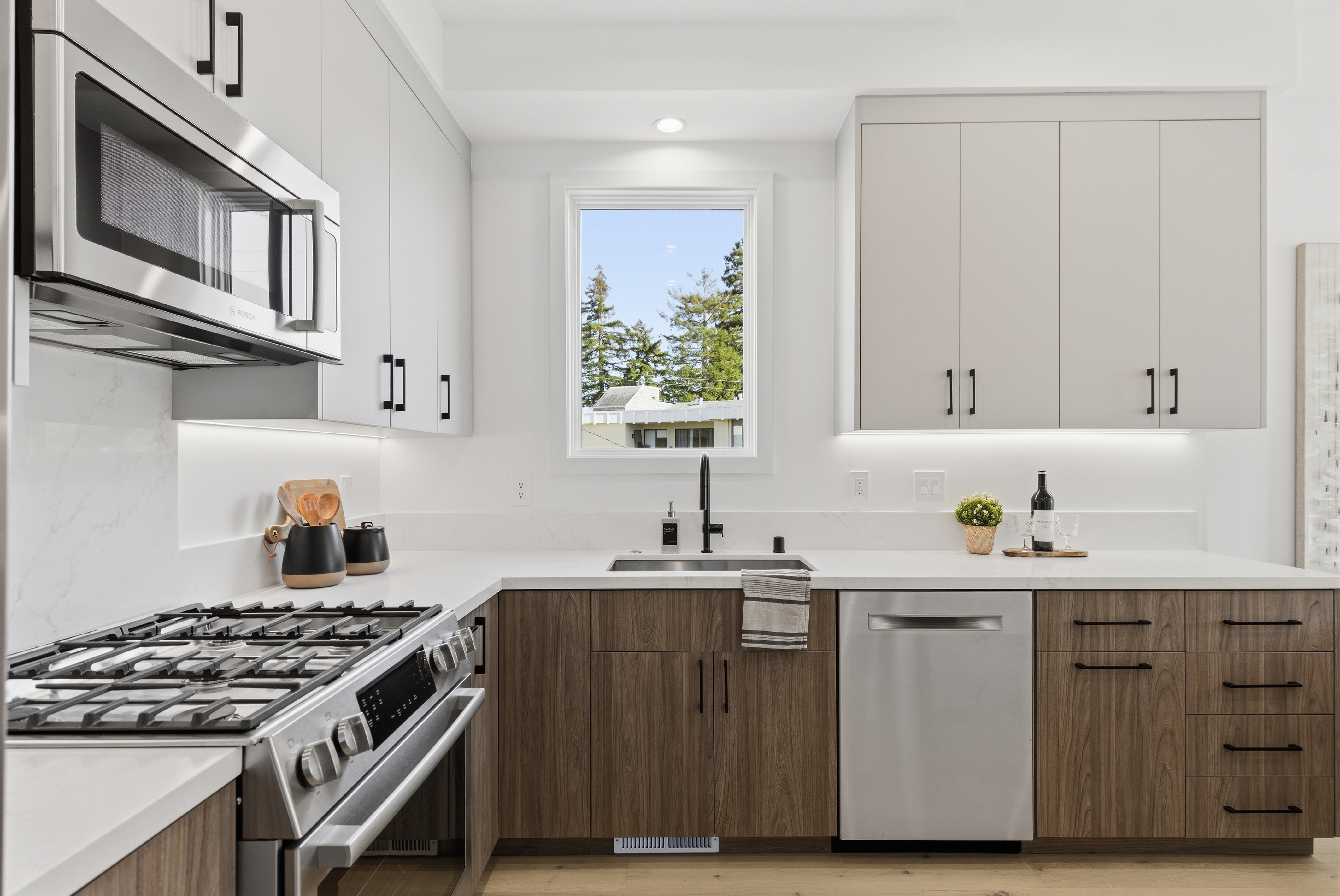 1433 Floribunda Avenue Unit 8