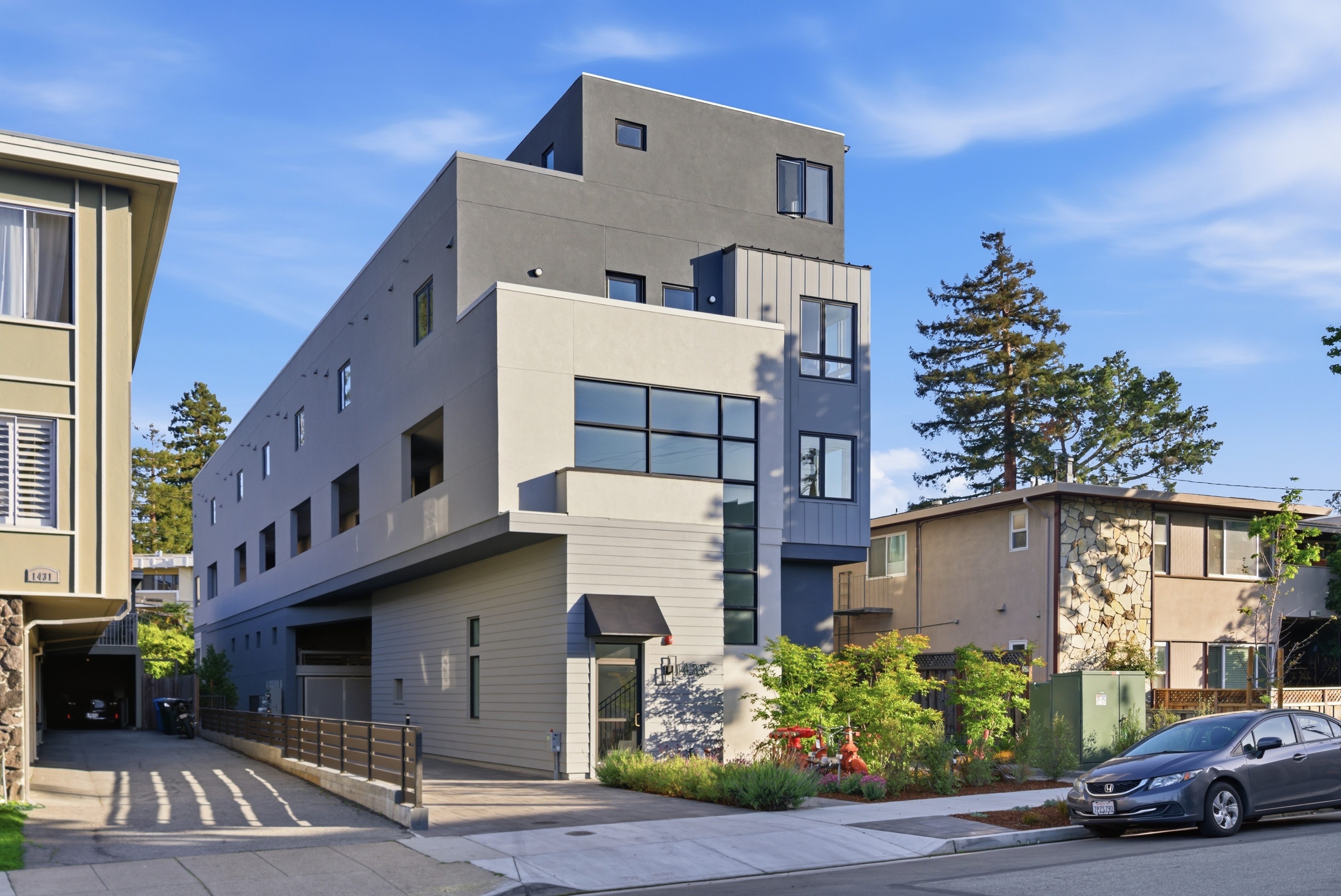1433 Floribunda Avenue Unit 8