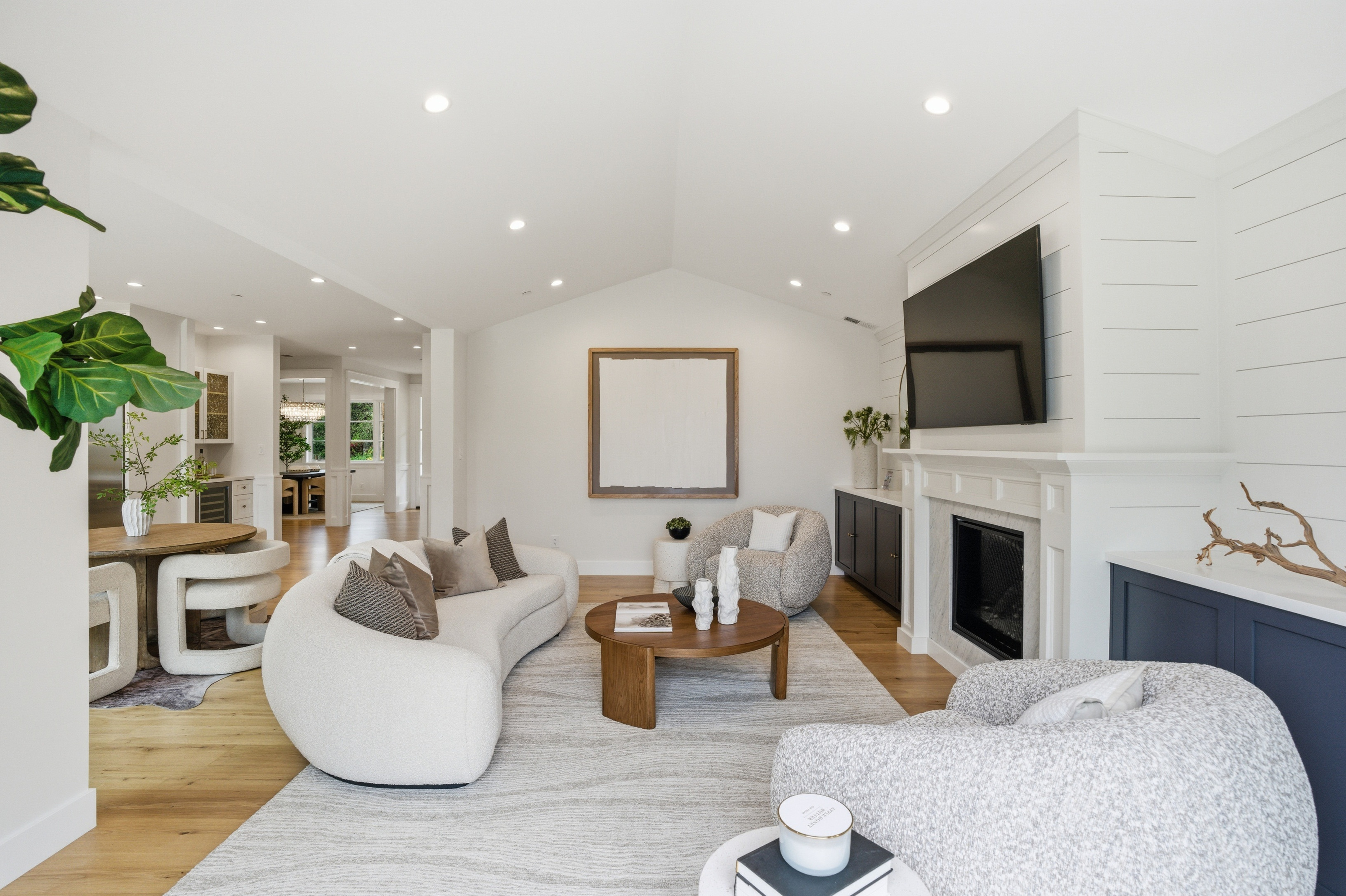 2896 Hillside Drive 