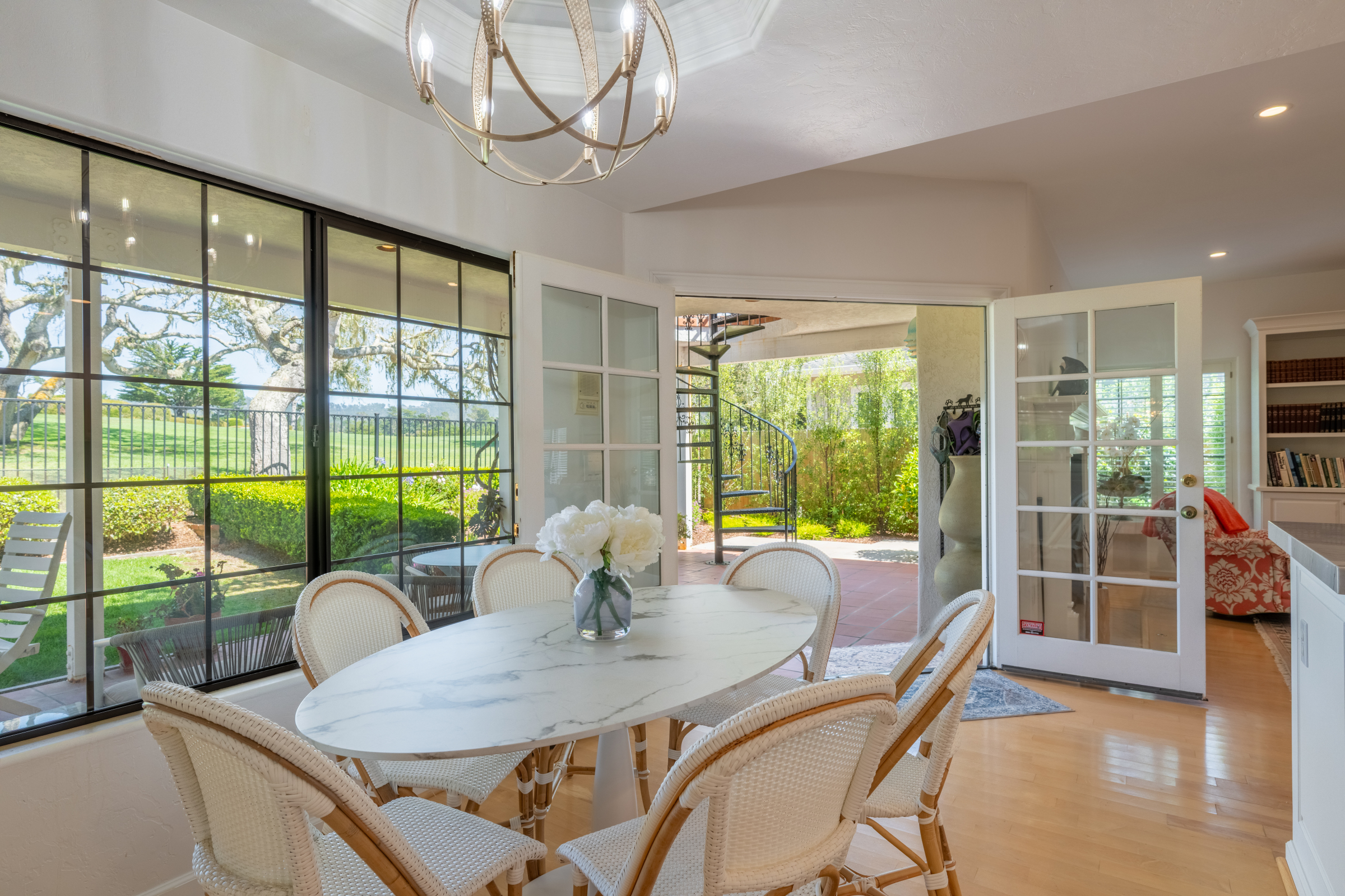 1043 Broncho Road