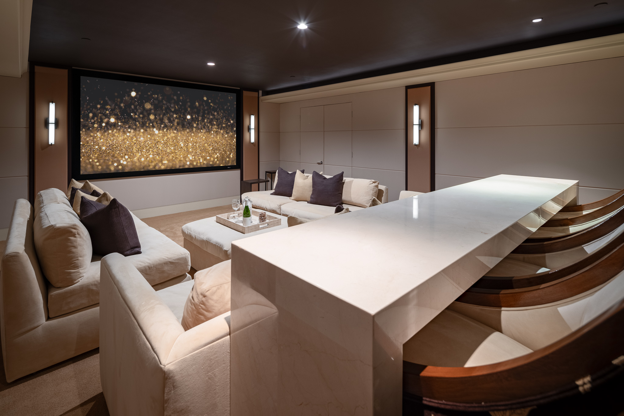 4390 Camino Privado 