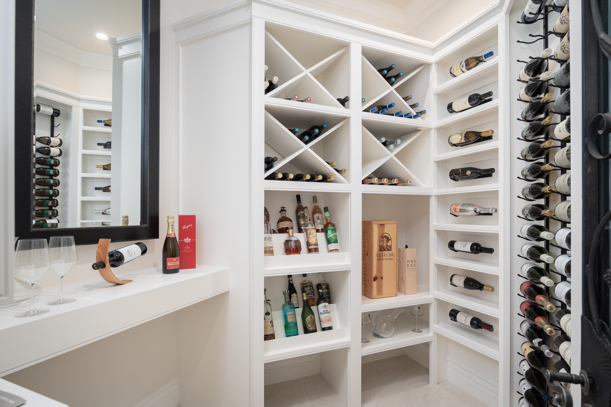 4390 Camino Privado 