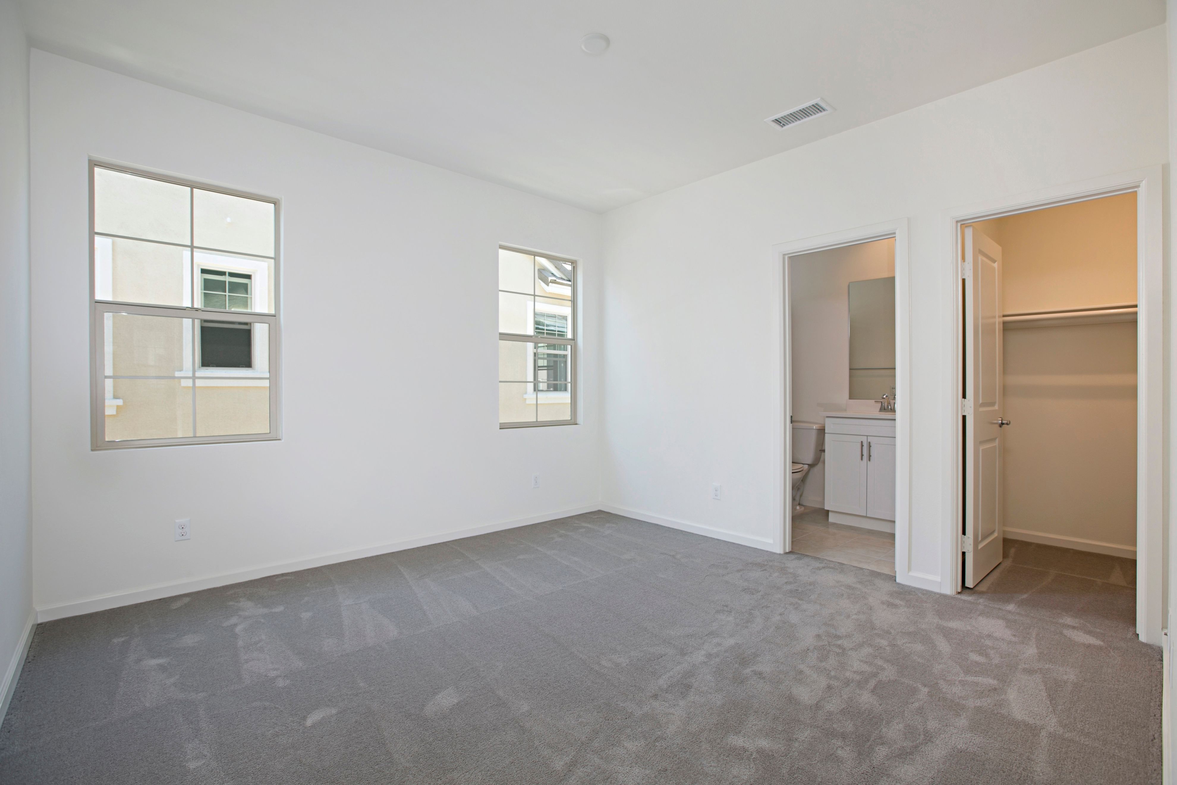 13419 Red Oak Way 