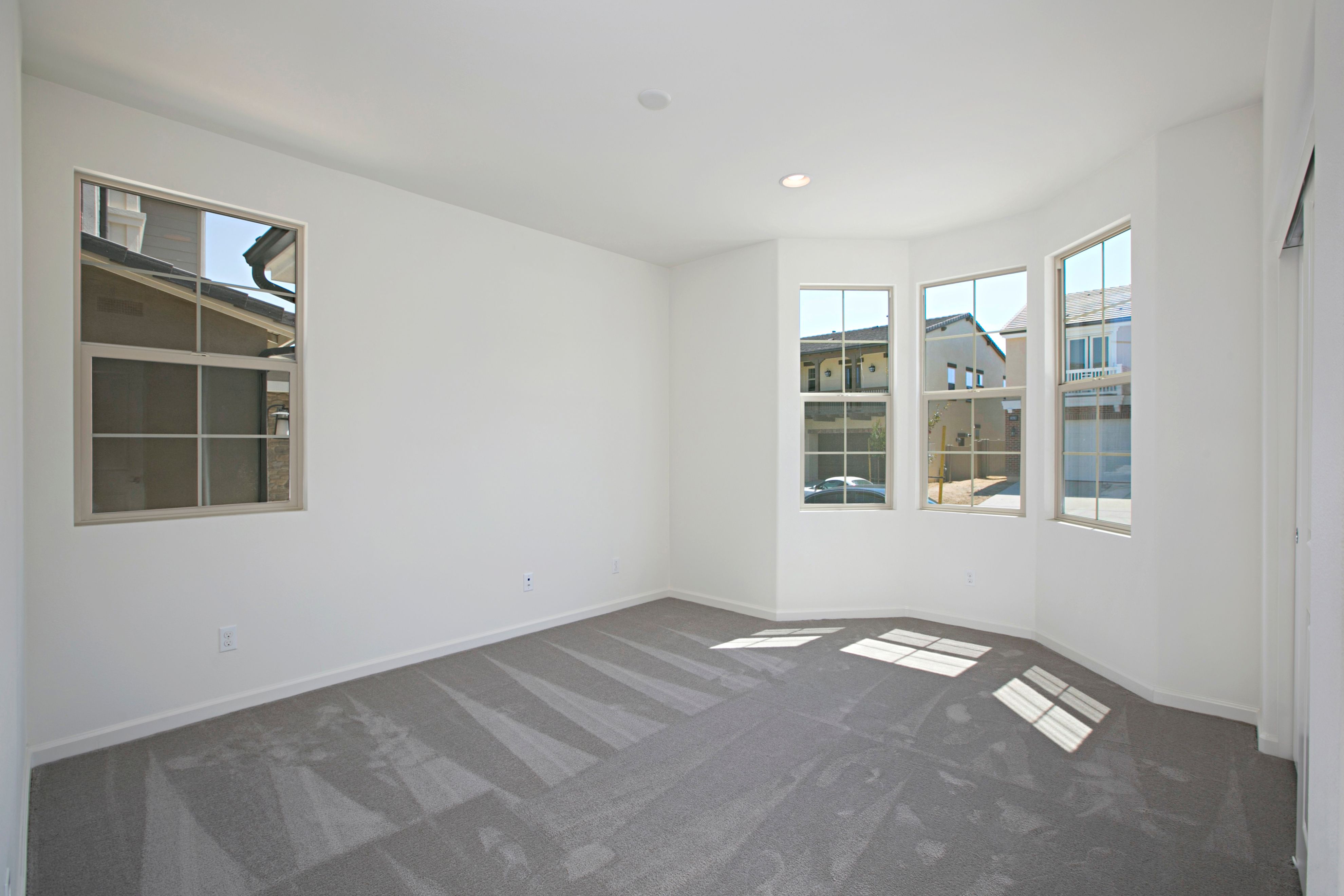 13419 Red Oak Way 