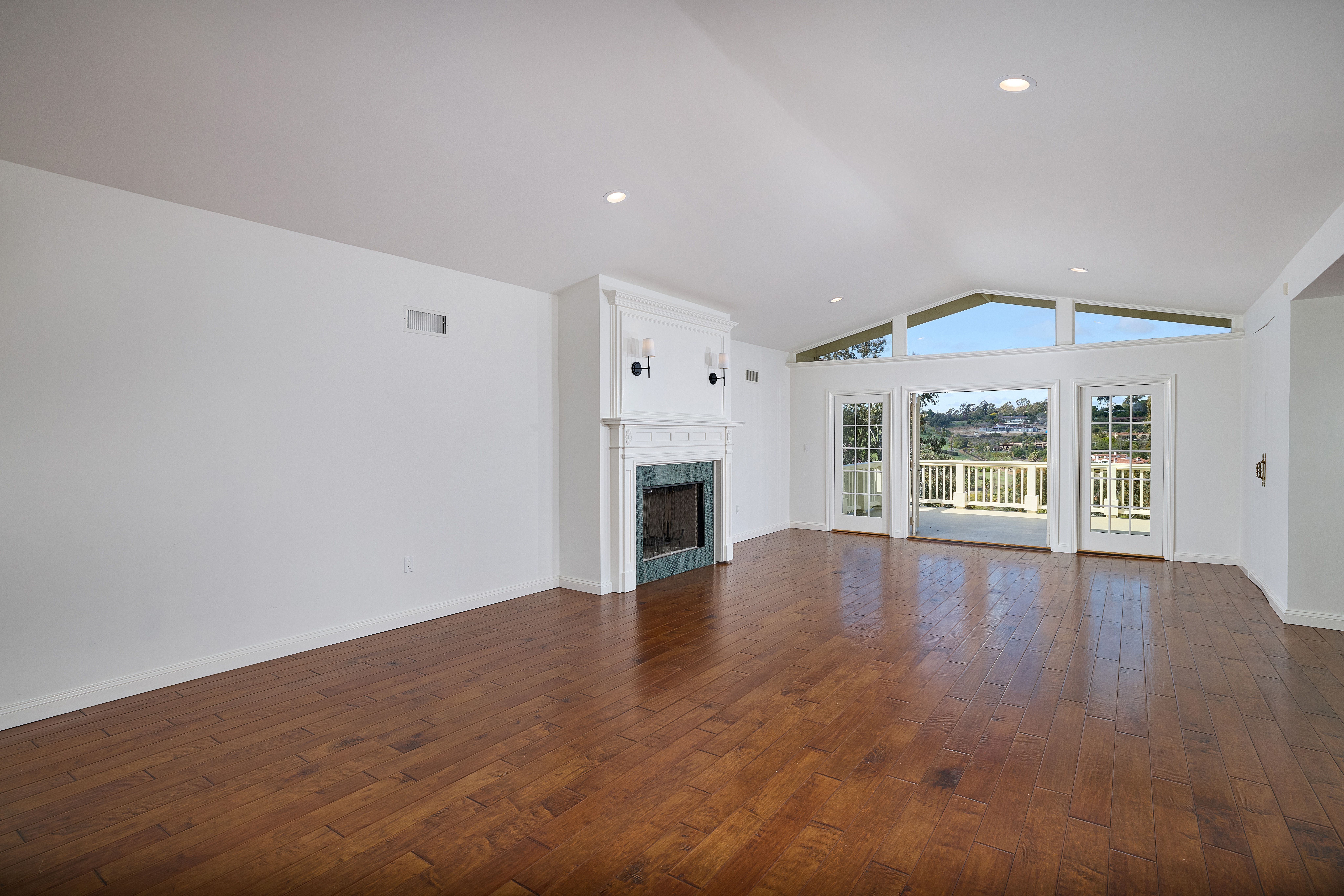 5762 Loma Verde Drive 