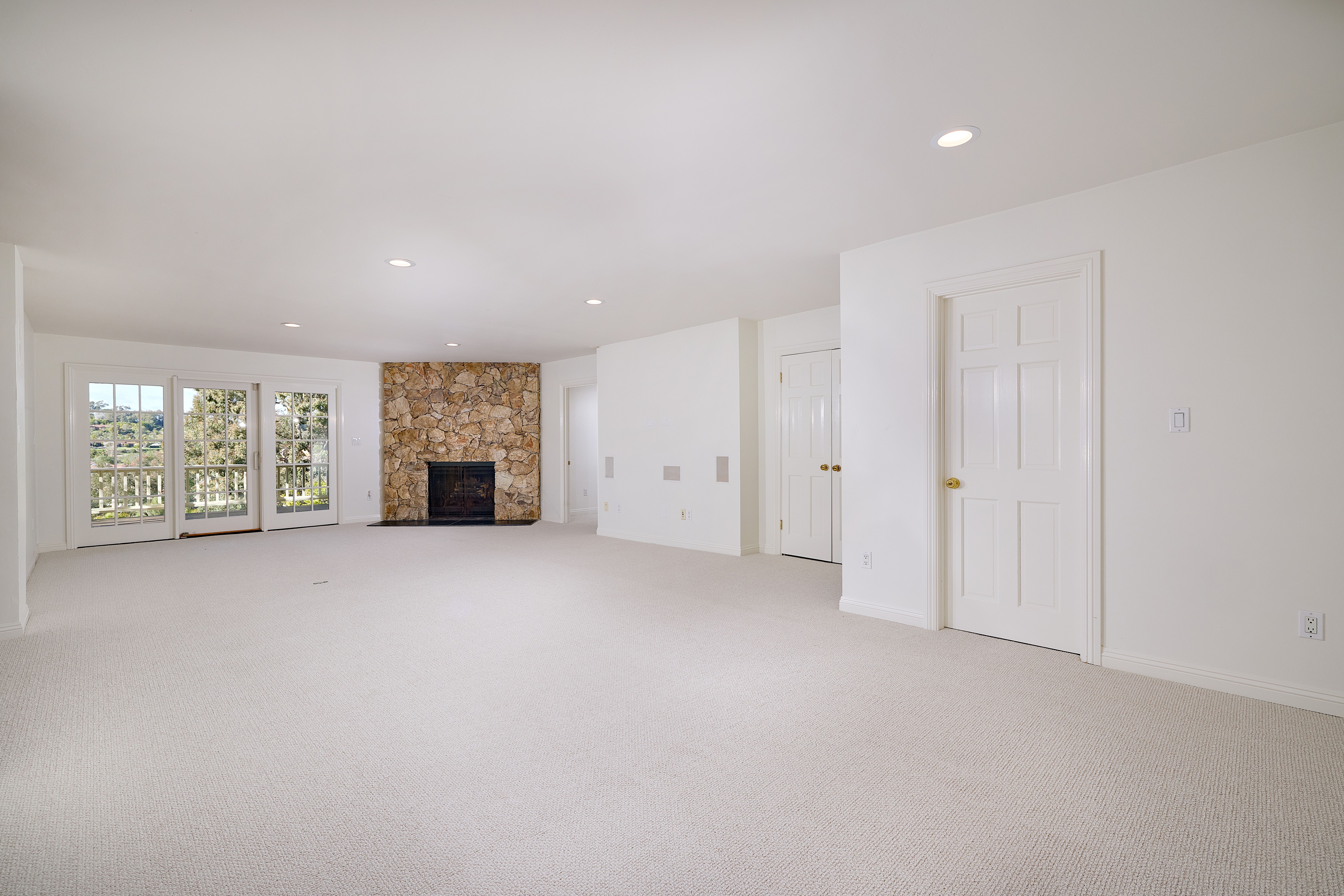 5762 Loma Verde Drive 