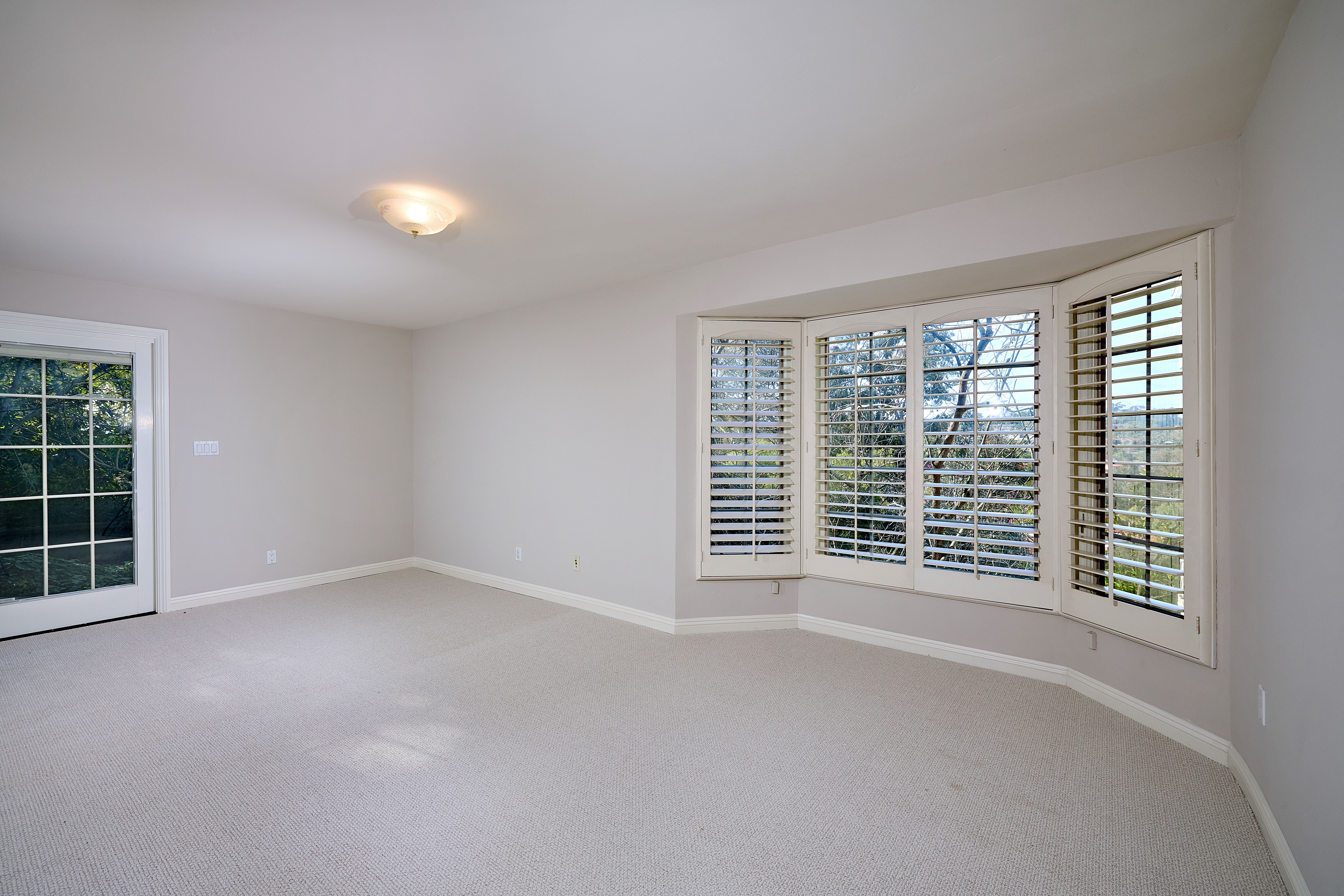 5762 Loma Verde Drive 