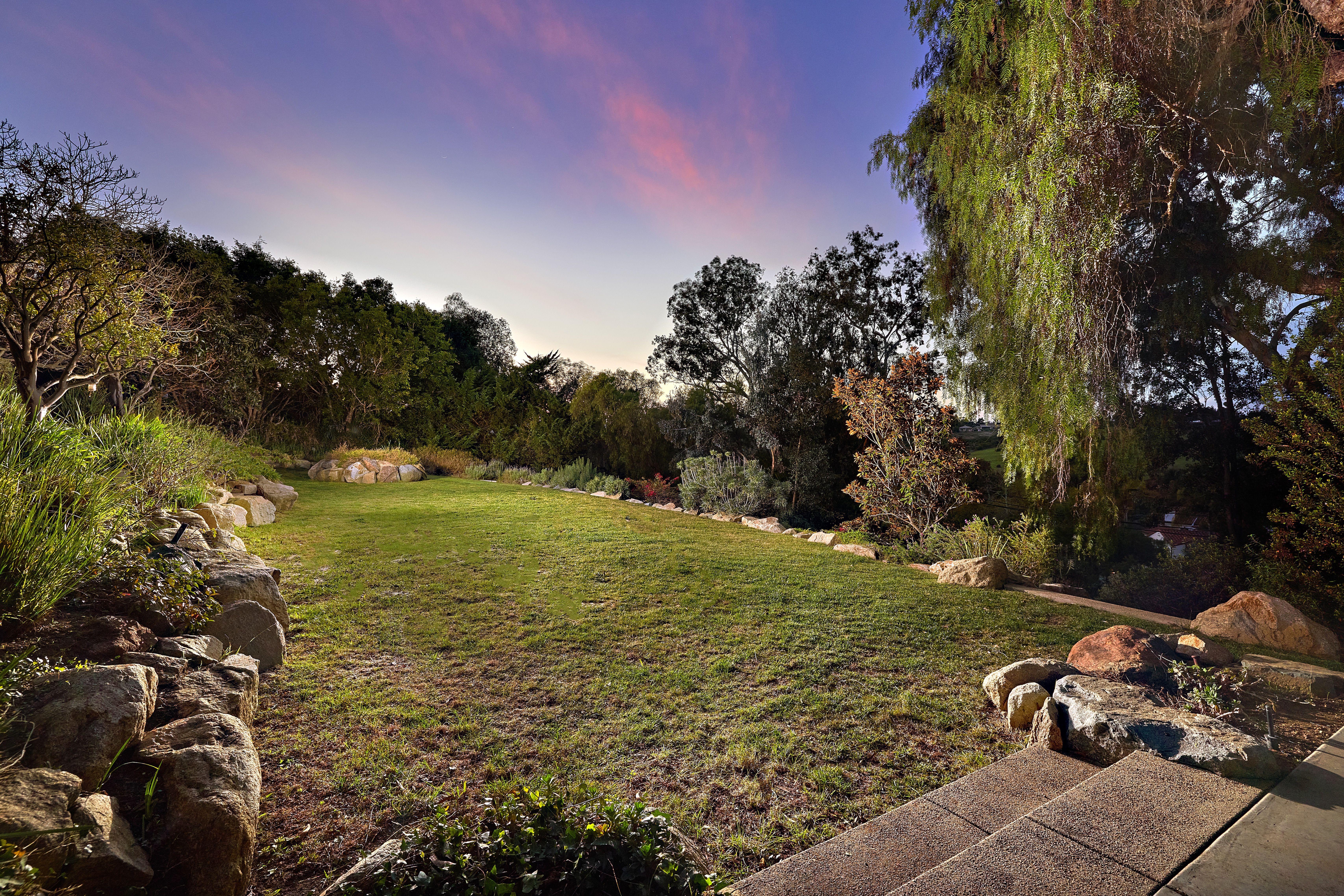 5762 Loma Verde Drive 