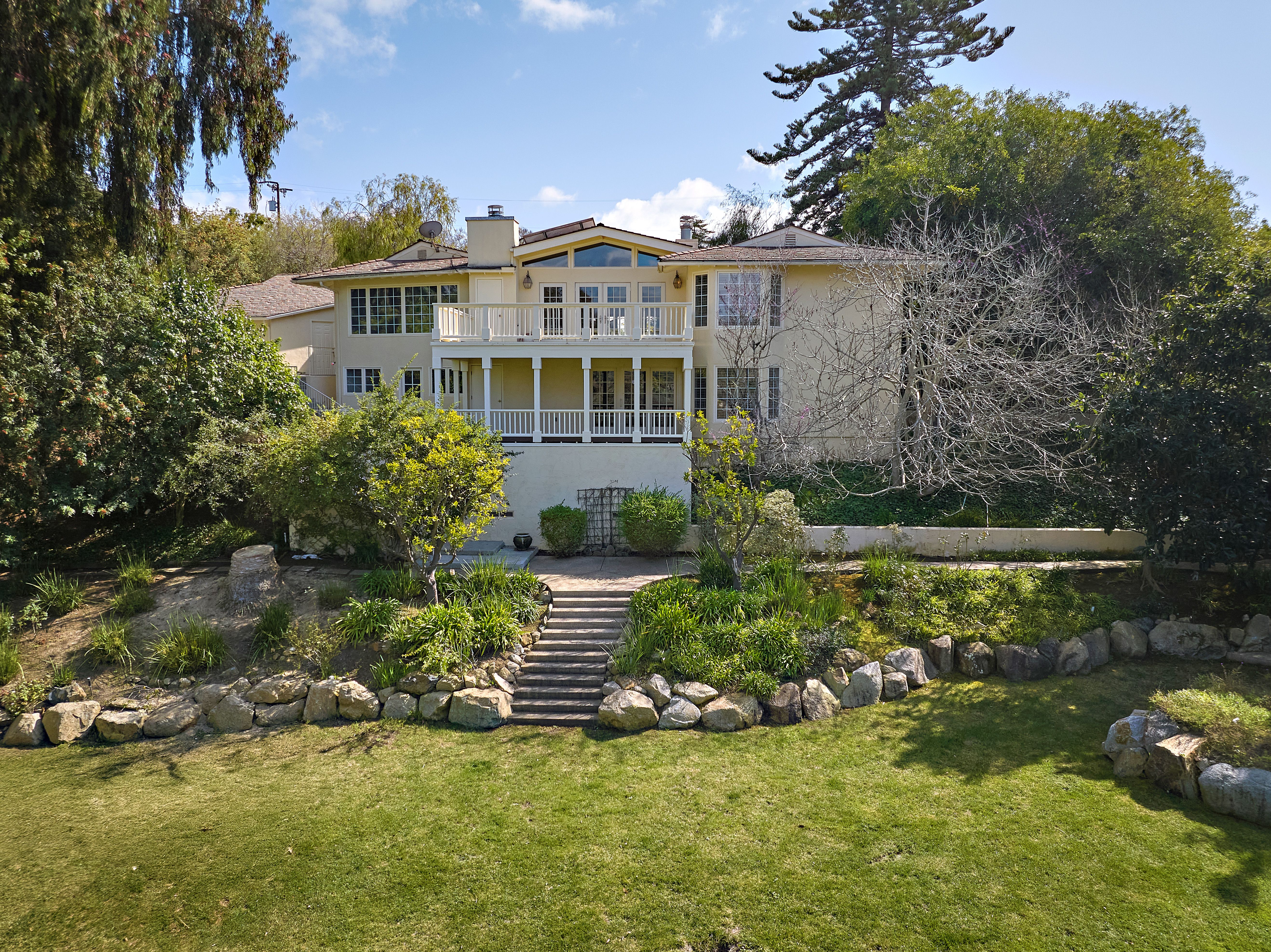 5762 Loma Verde Drive 