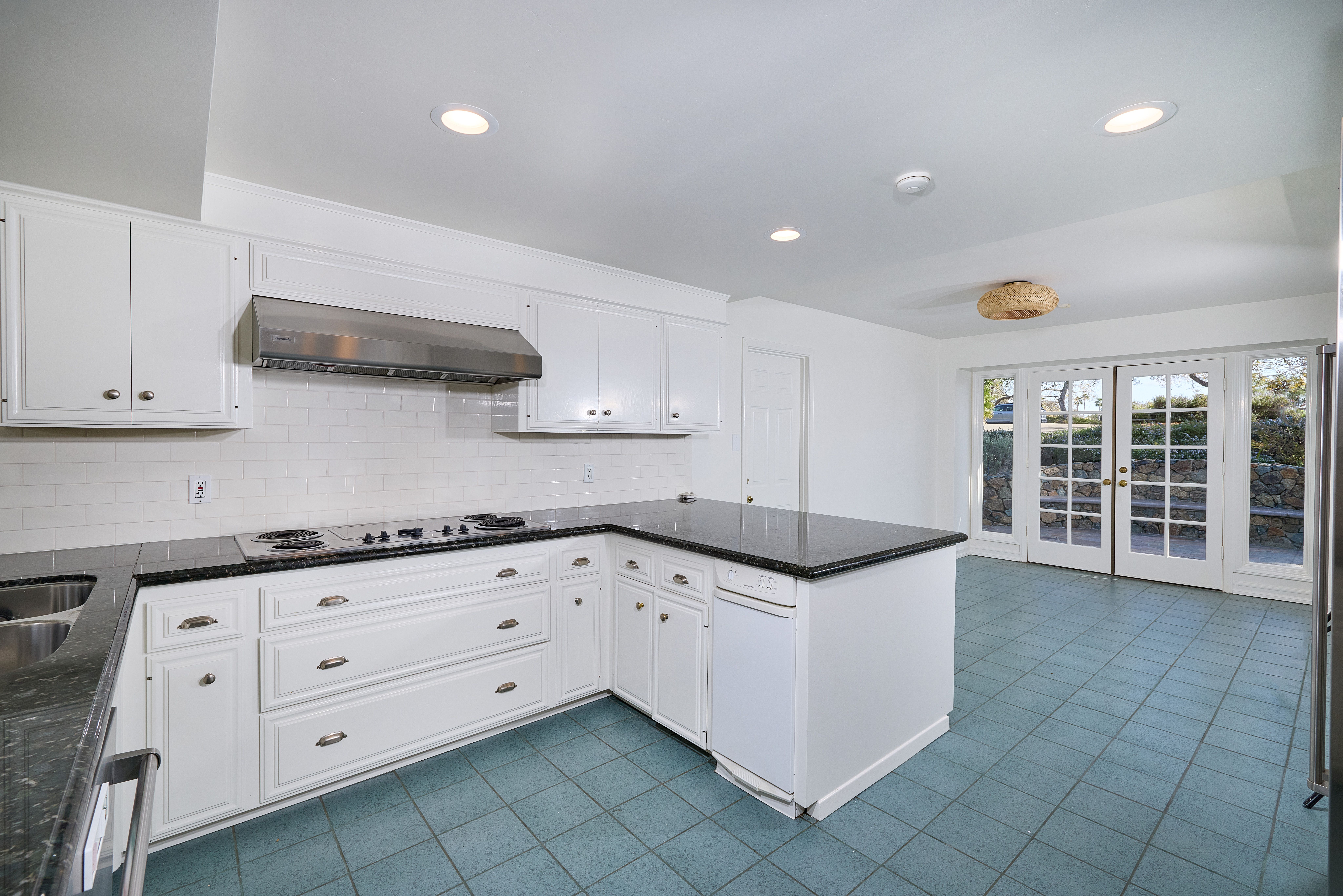 5762 Loma Verde Drive 