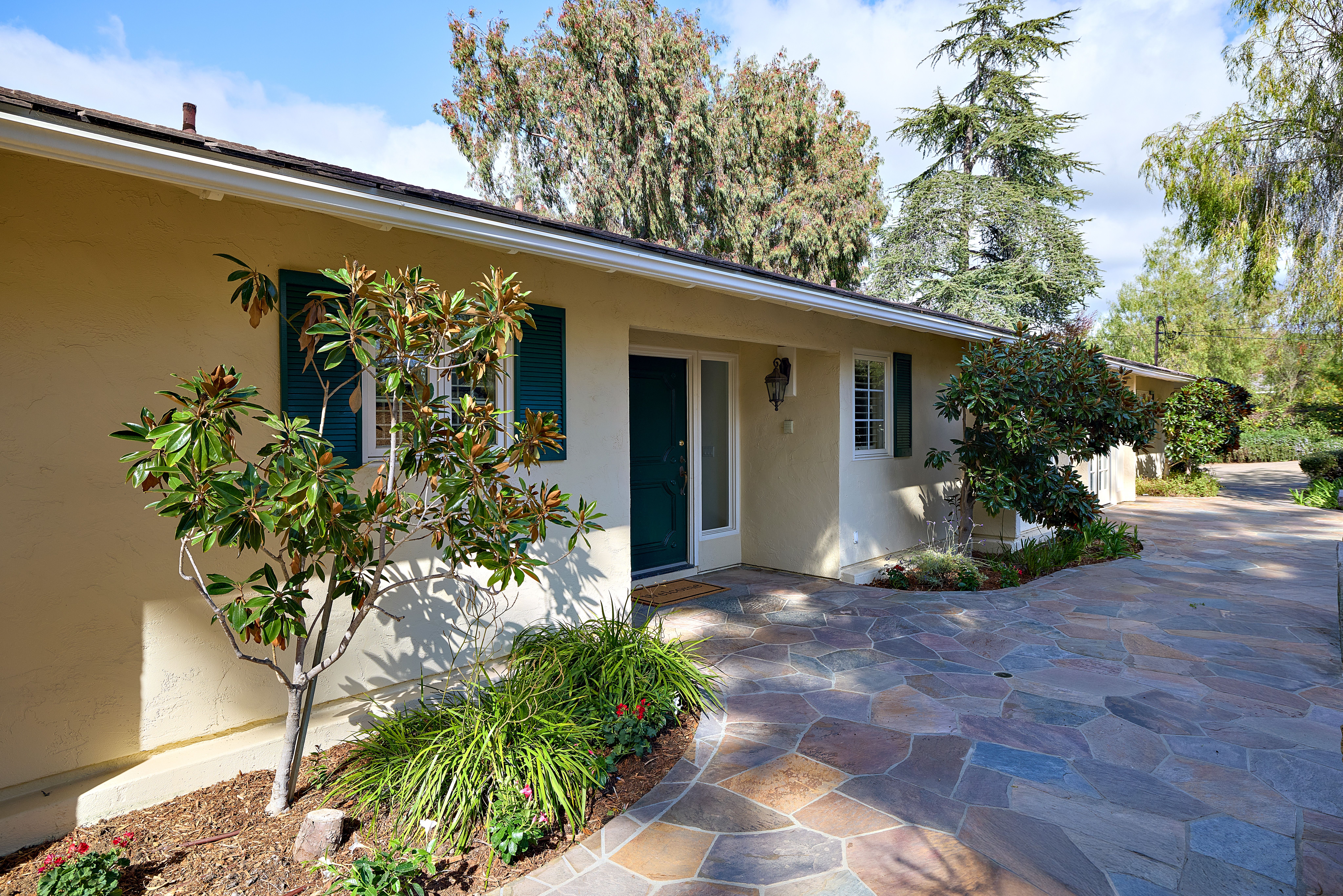 5762 Loma Verde Drive 