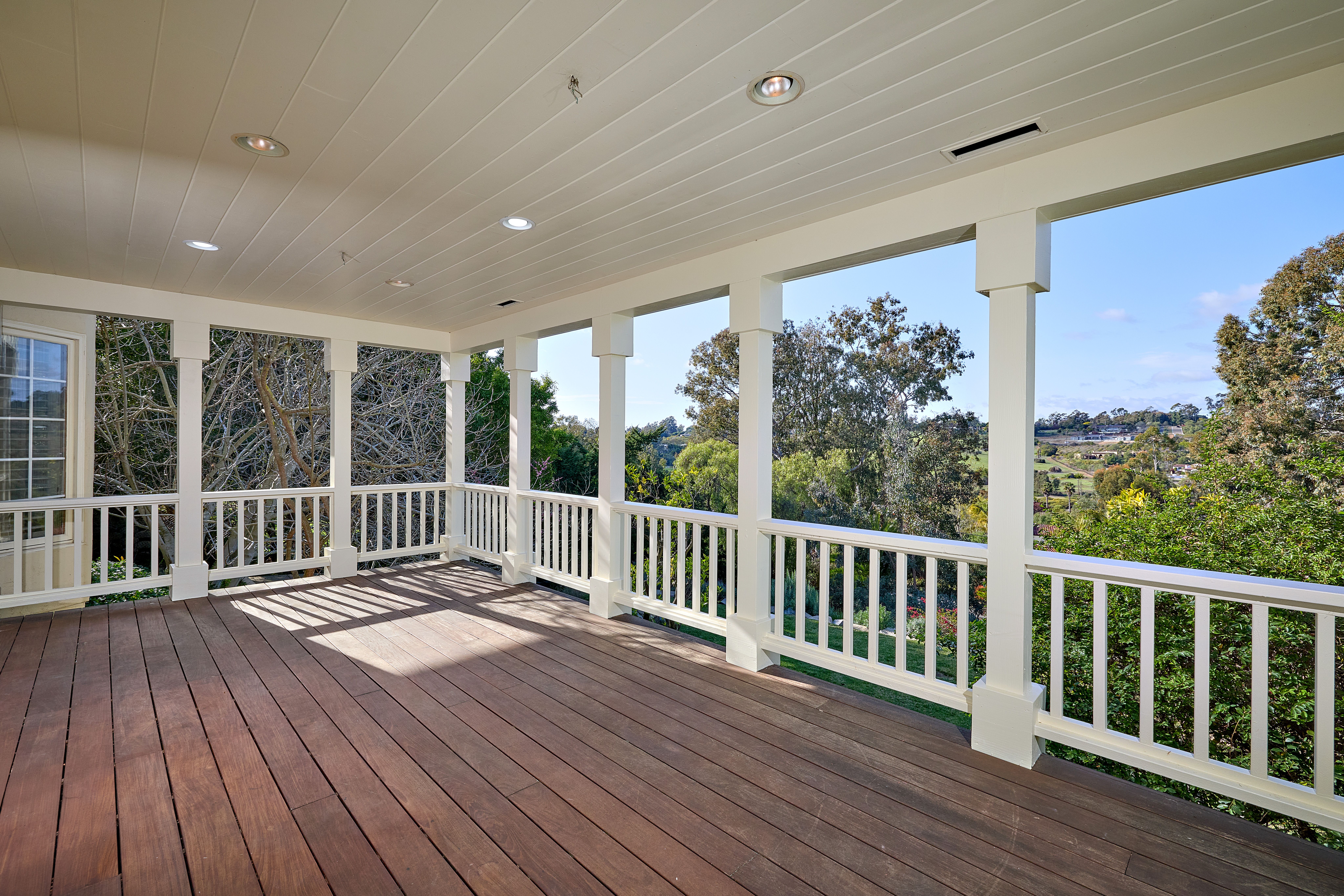 5762 Loma Verde Drive 