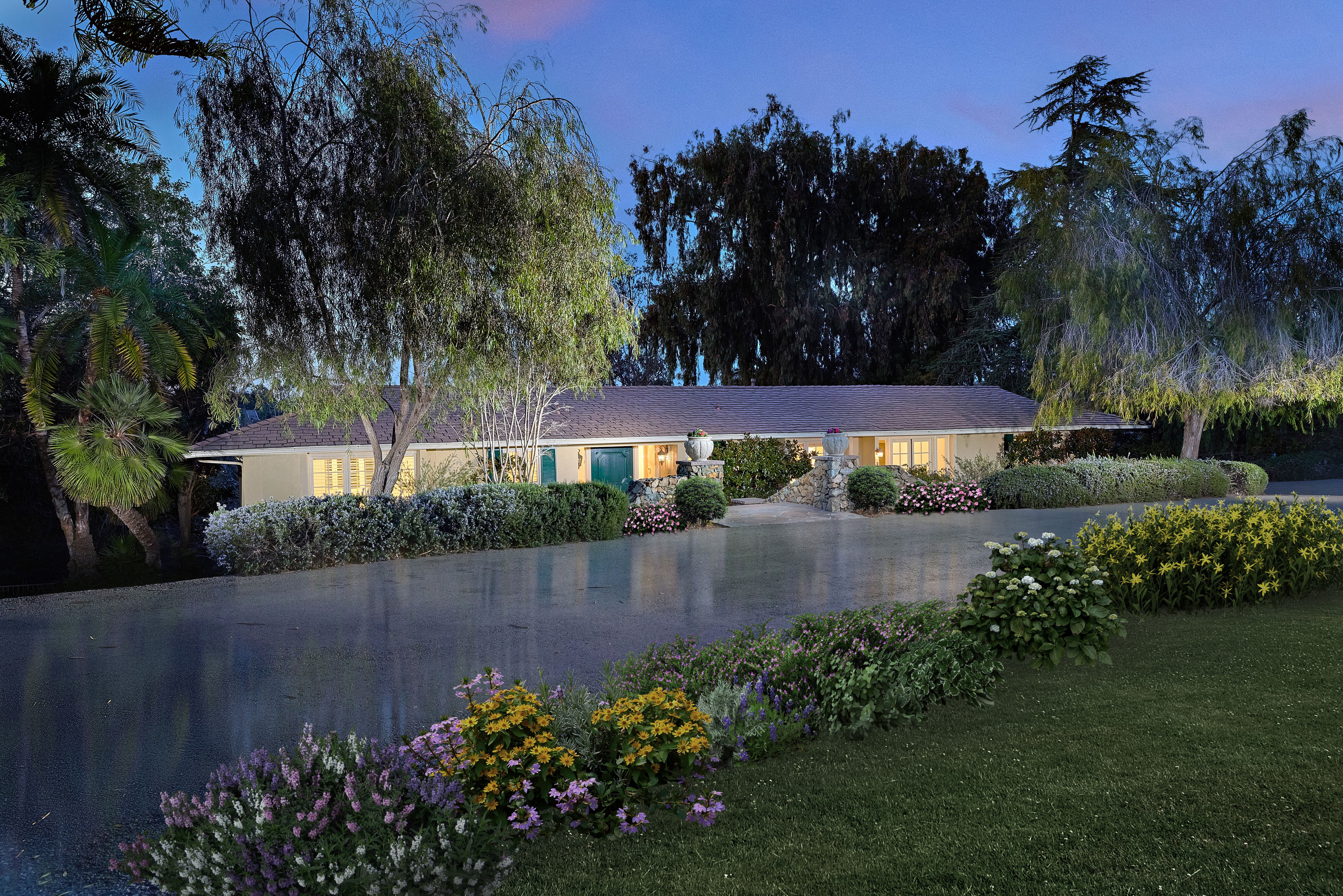5762 Loma Verde Drive 
