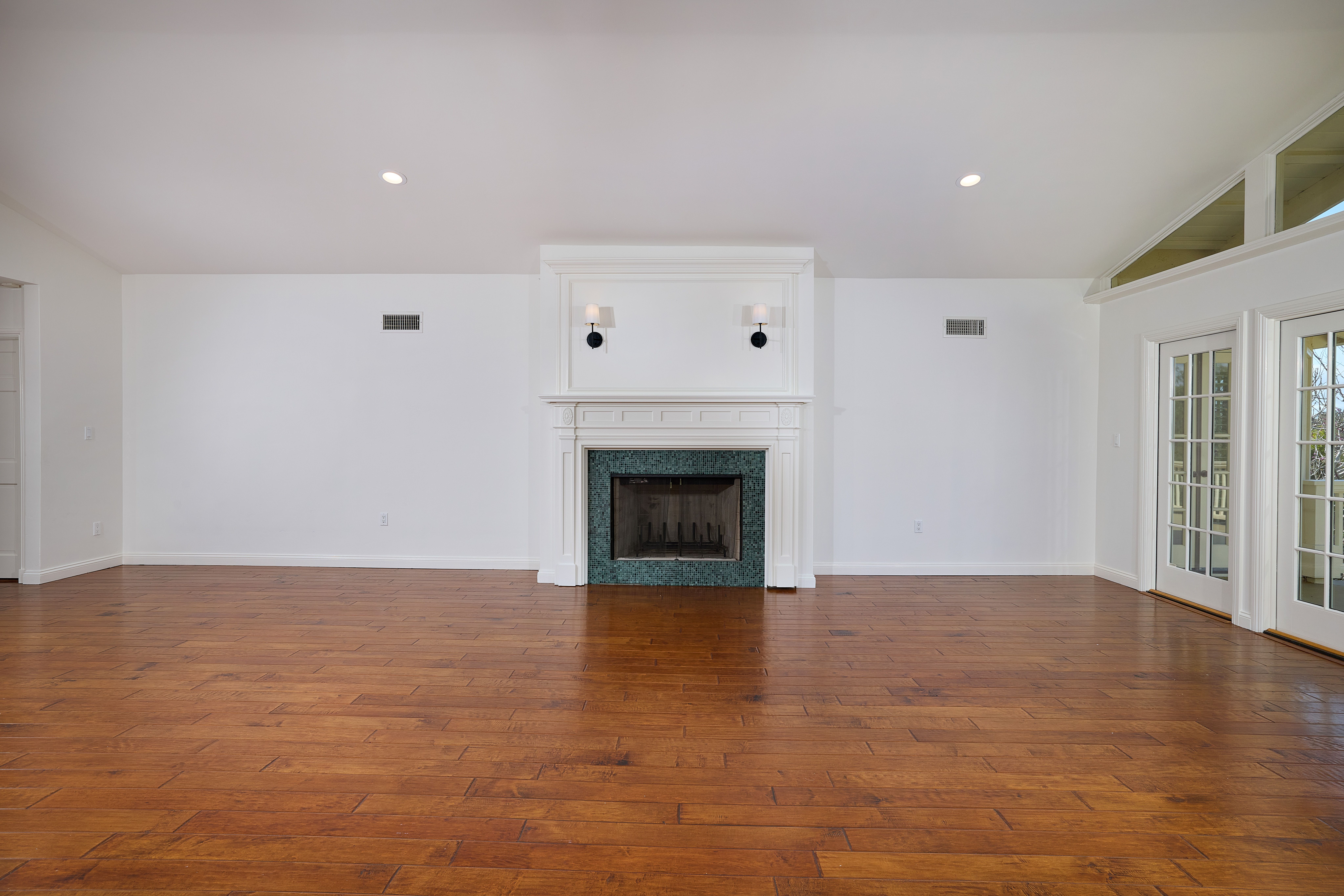 5762 Loma Verde Drive 